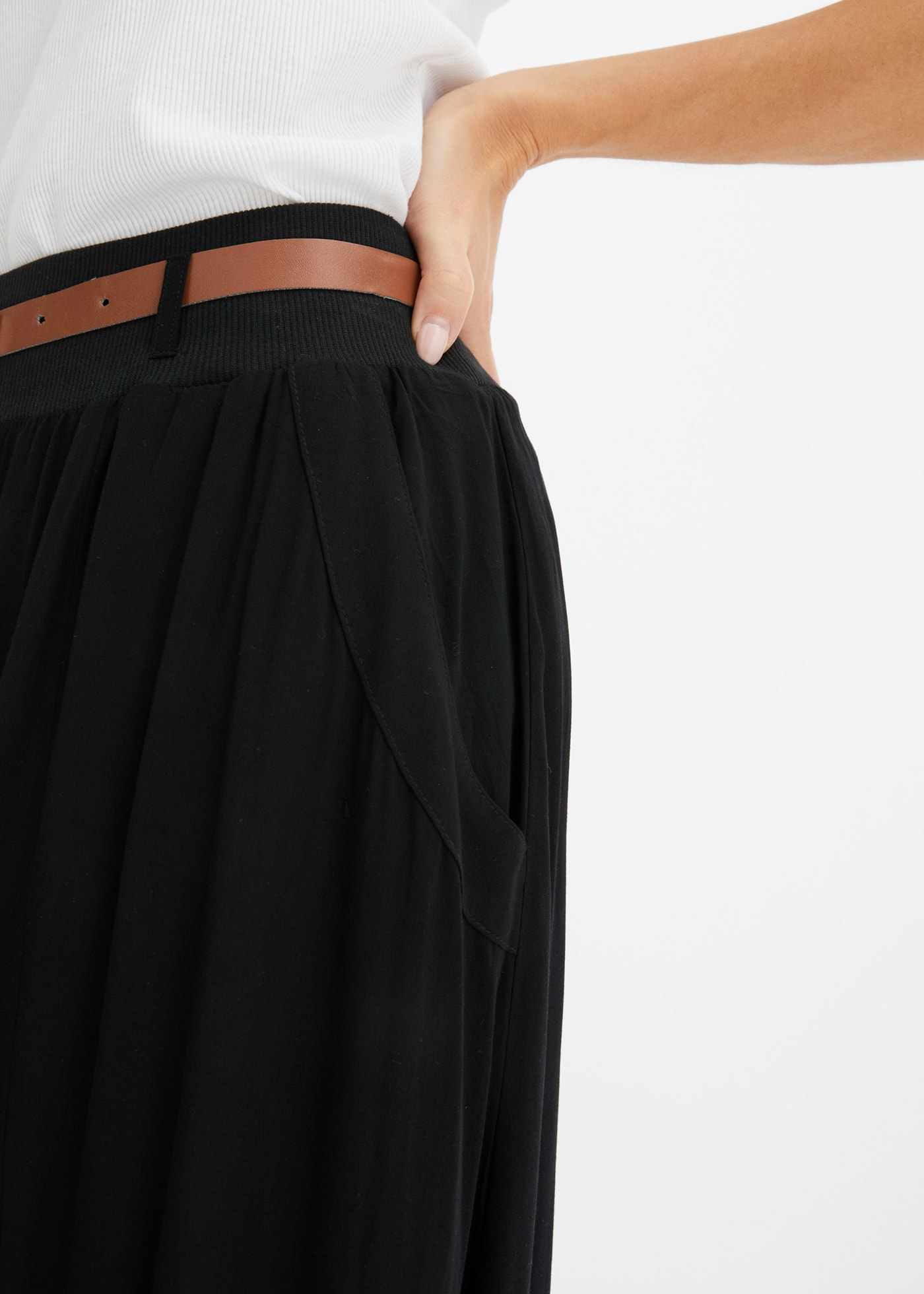 bonprix Maxi jupe »Maxirock mit Gürtel (2-tlg.Set)« Set, 2 cuis mit Gürtel, Maxilänge, ausgestellte Passform, mit Eingrifftaschen