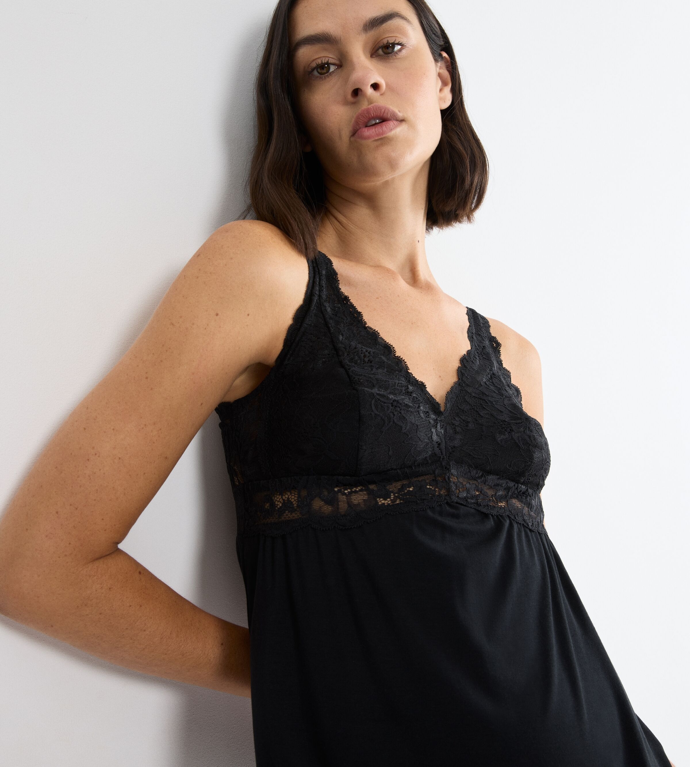 Triumph Chemise de nuit »Timeless Sensuality NDK 01« Spitze, Single-Jersey Qualität, leicht