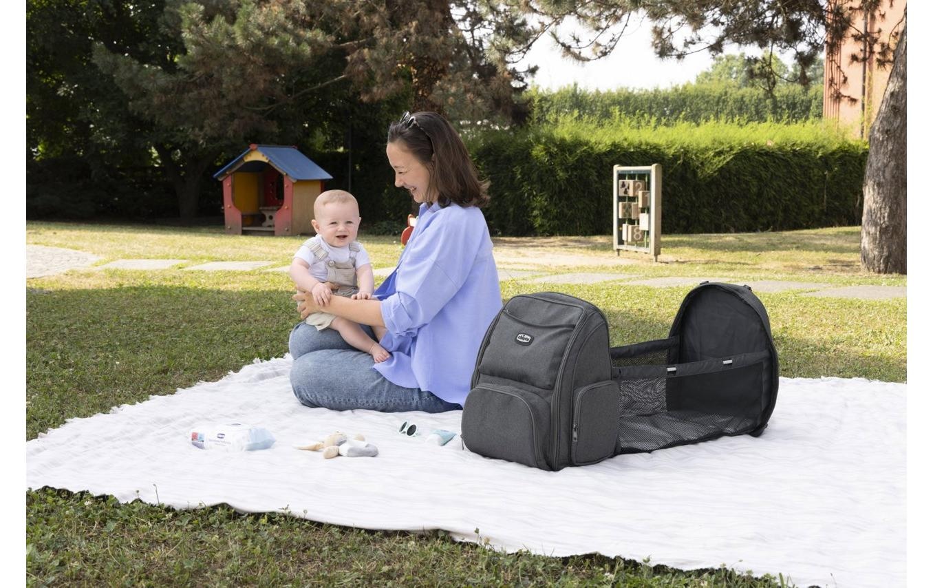 Chicco Wickelrucksack »Black Satin« Komfortable Wickelstation für unterwegs