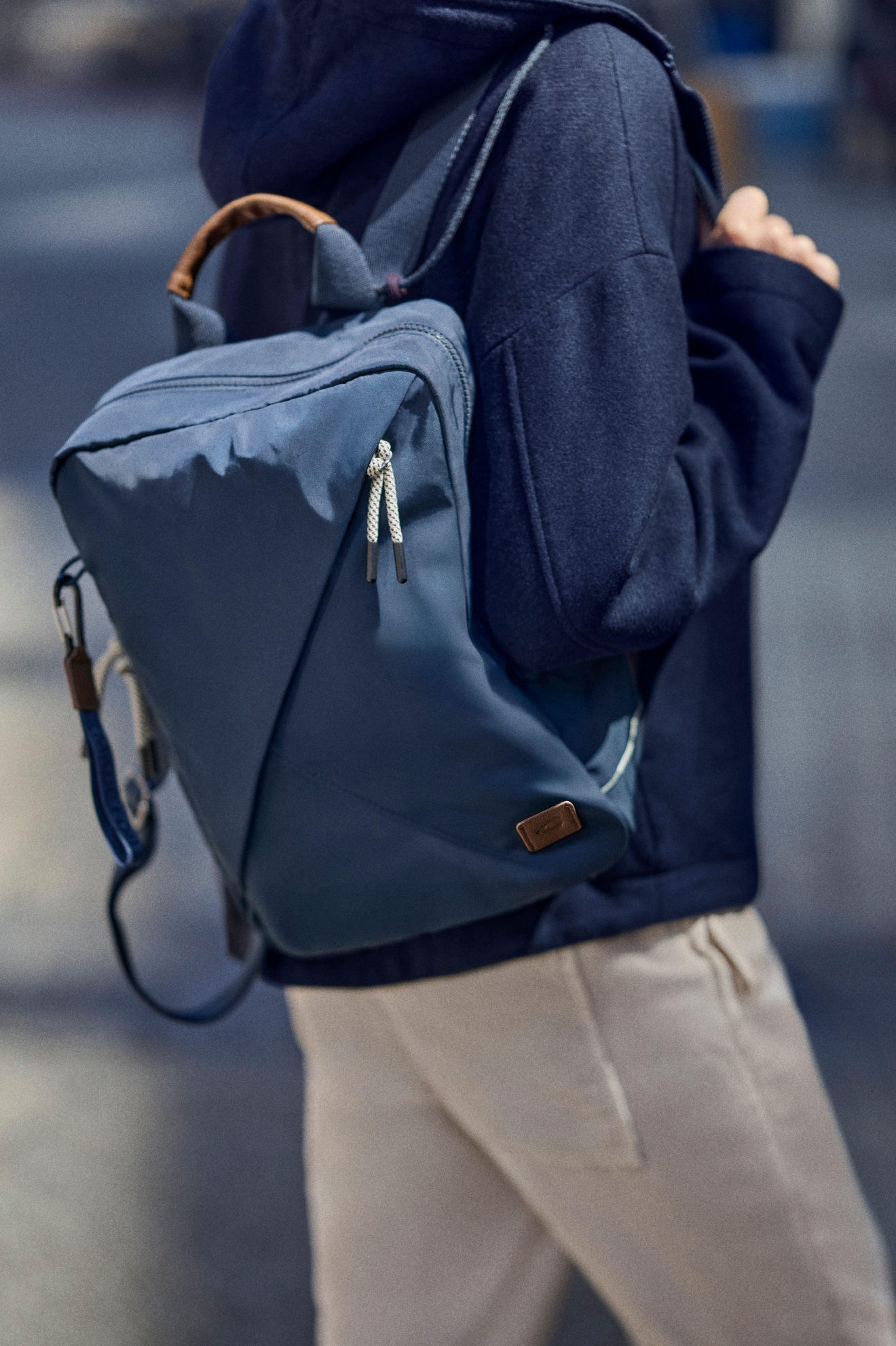 camel active Rucksack »Aurum« aus recyceltem Polyester in Nylonstruktur, leicht & mit feinen Details