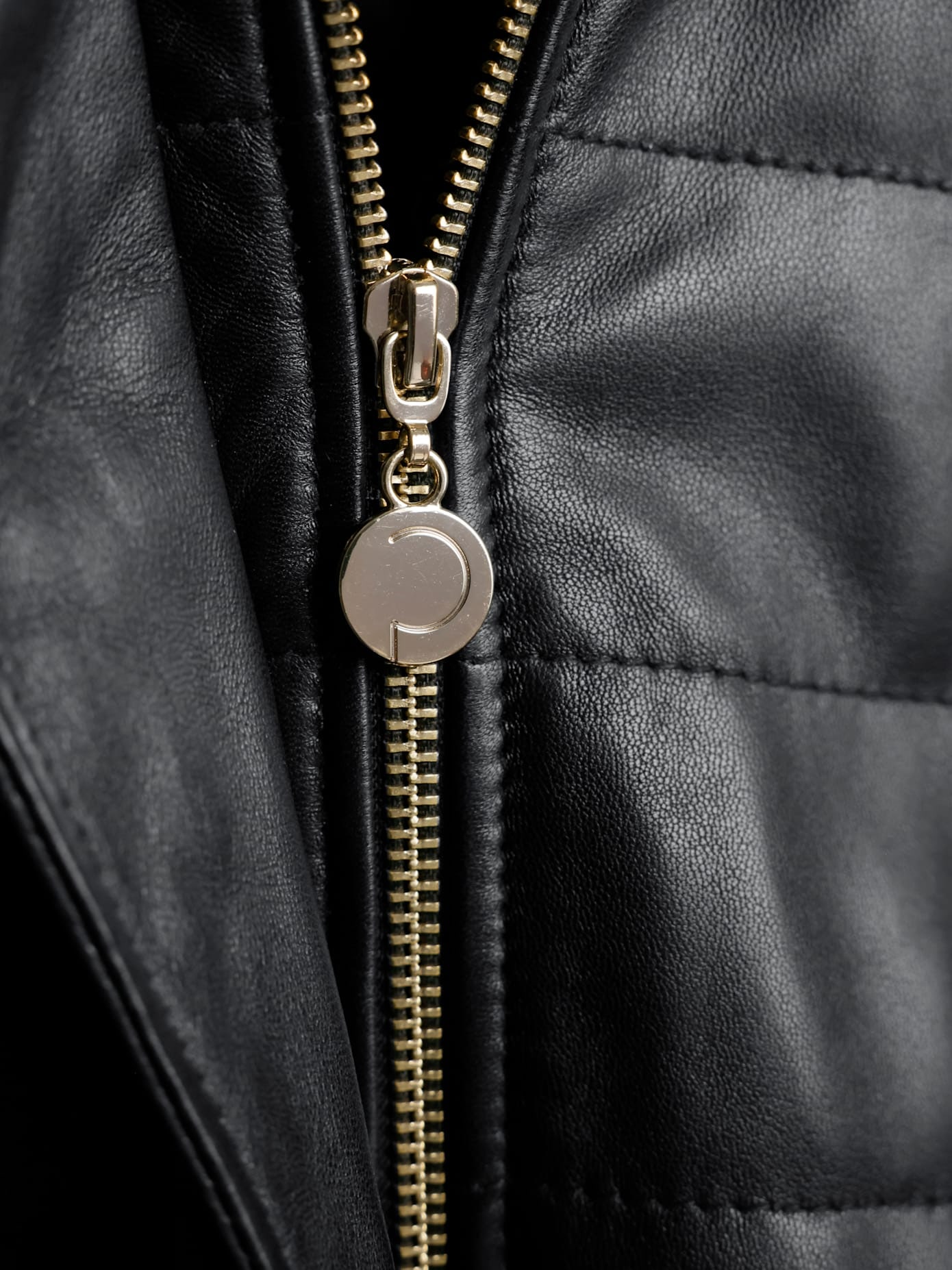 Mainpol Veste en cuir mit Kapuze