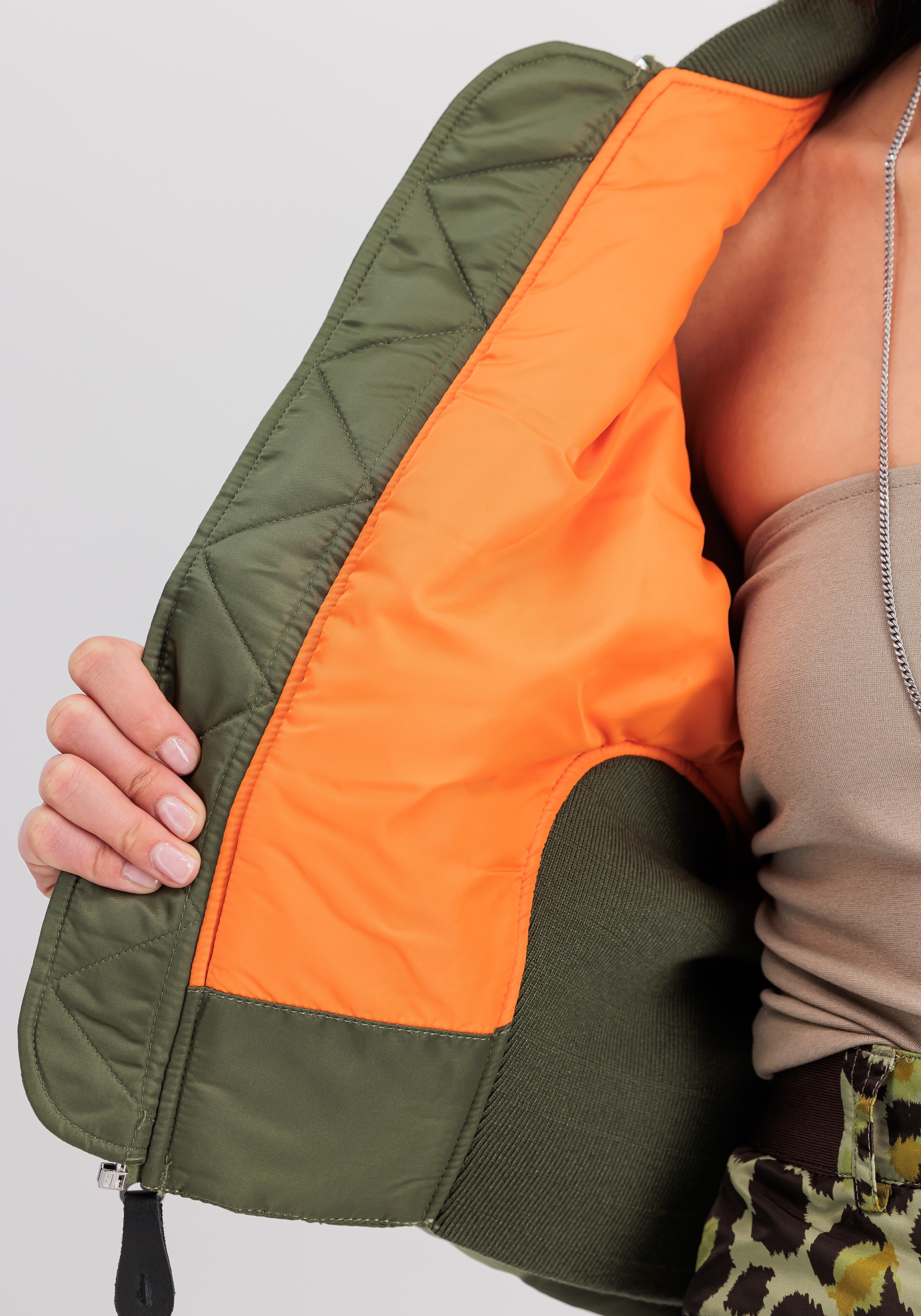 Alpha Industries Veste bomber »Waisted MA-1 W«