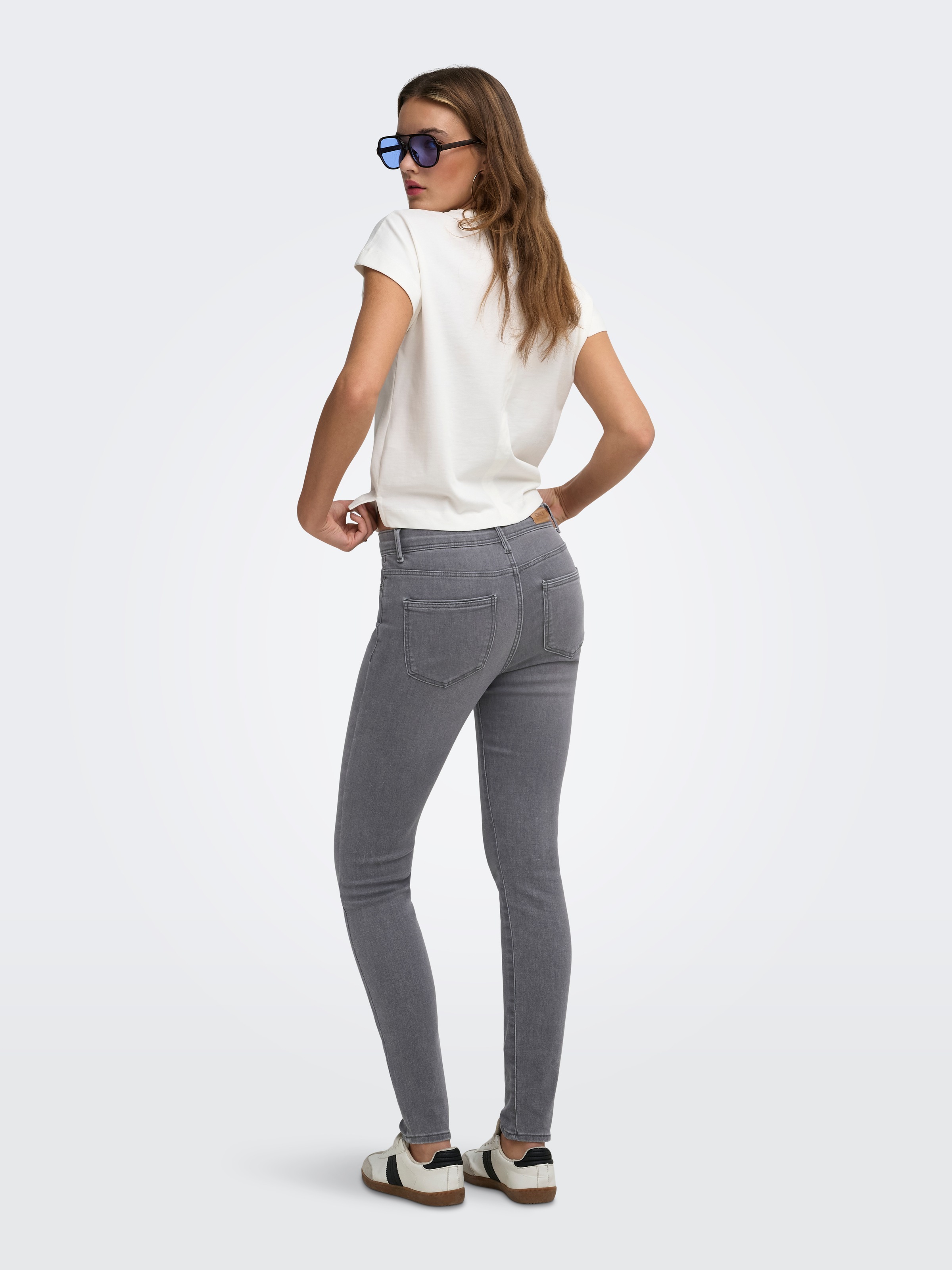 ONLY Jeans skinny »ONLLINEA MID WAIST LANK SK DNM« mélange de coton, taille moyenne, coupe skinny