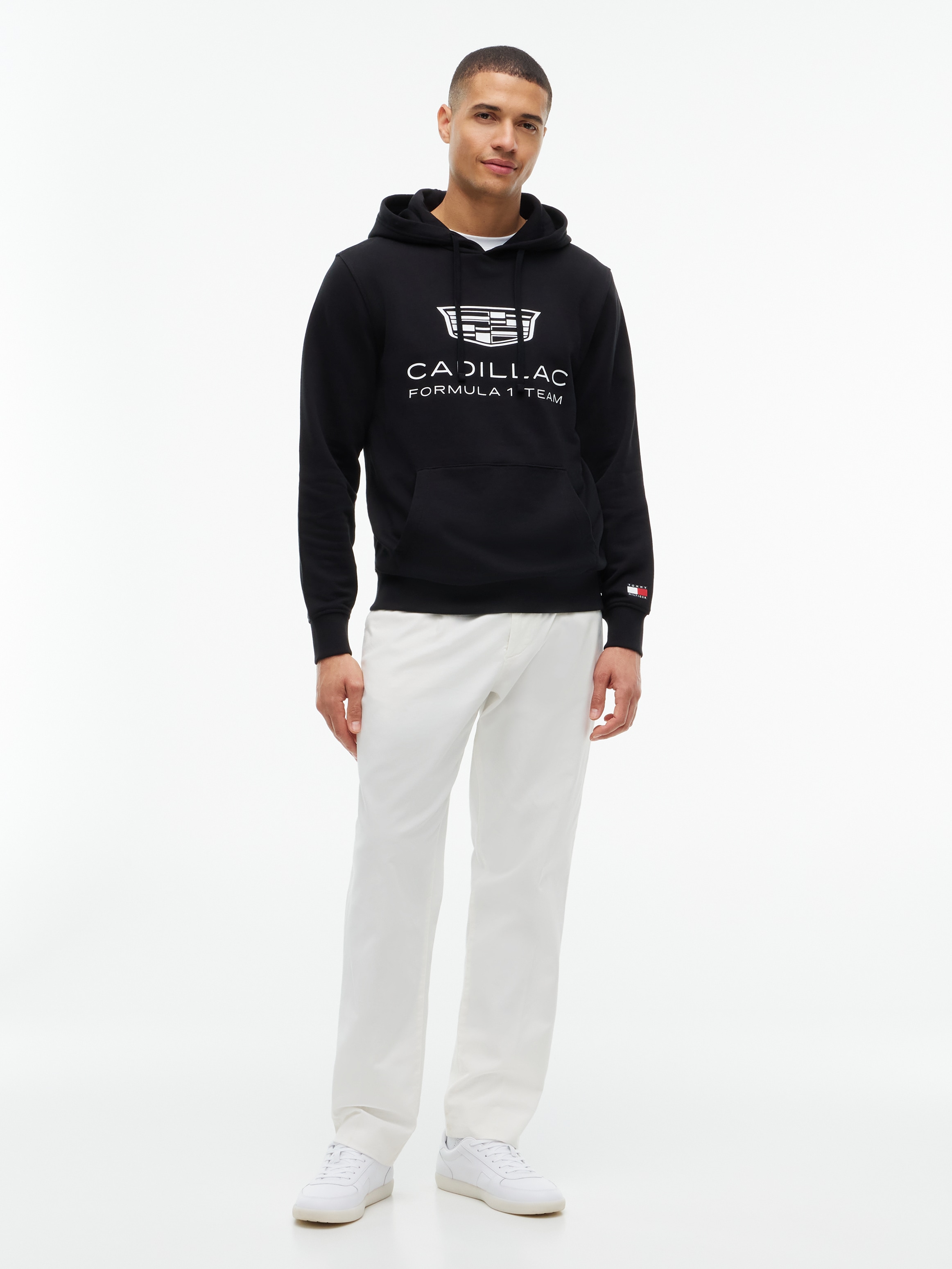 Tommy Hilfiger Hoodie »TH x Cadillac Formula 1® Team SHIELD«, Qualité coton, unisexe
