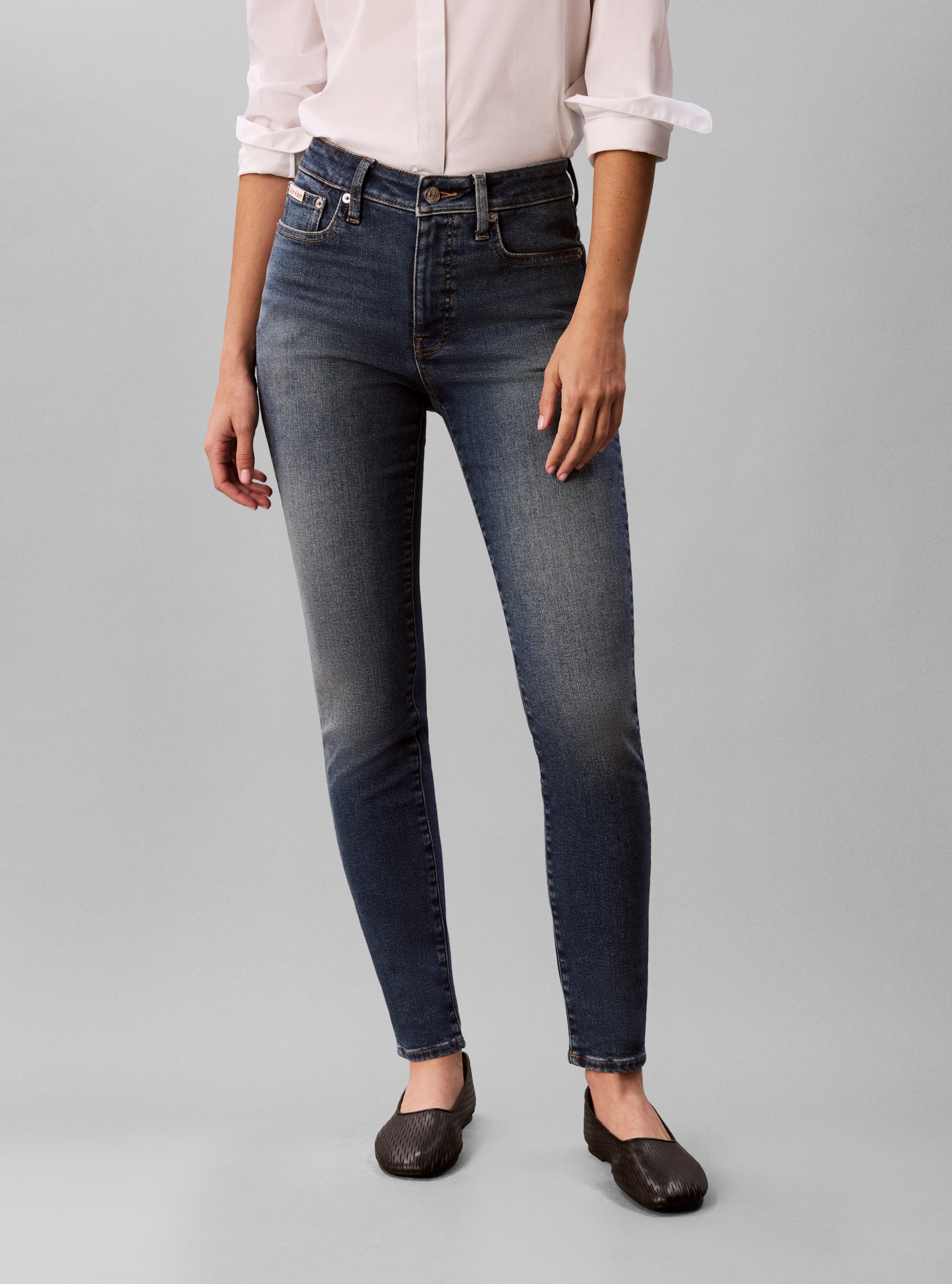 Calvin Klein Jeans Jeans skinny »MID RISE SKINNY BLUE BOROUGH« coupe skinny avec poches