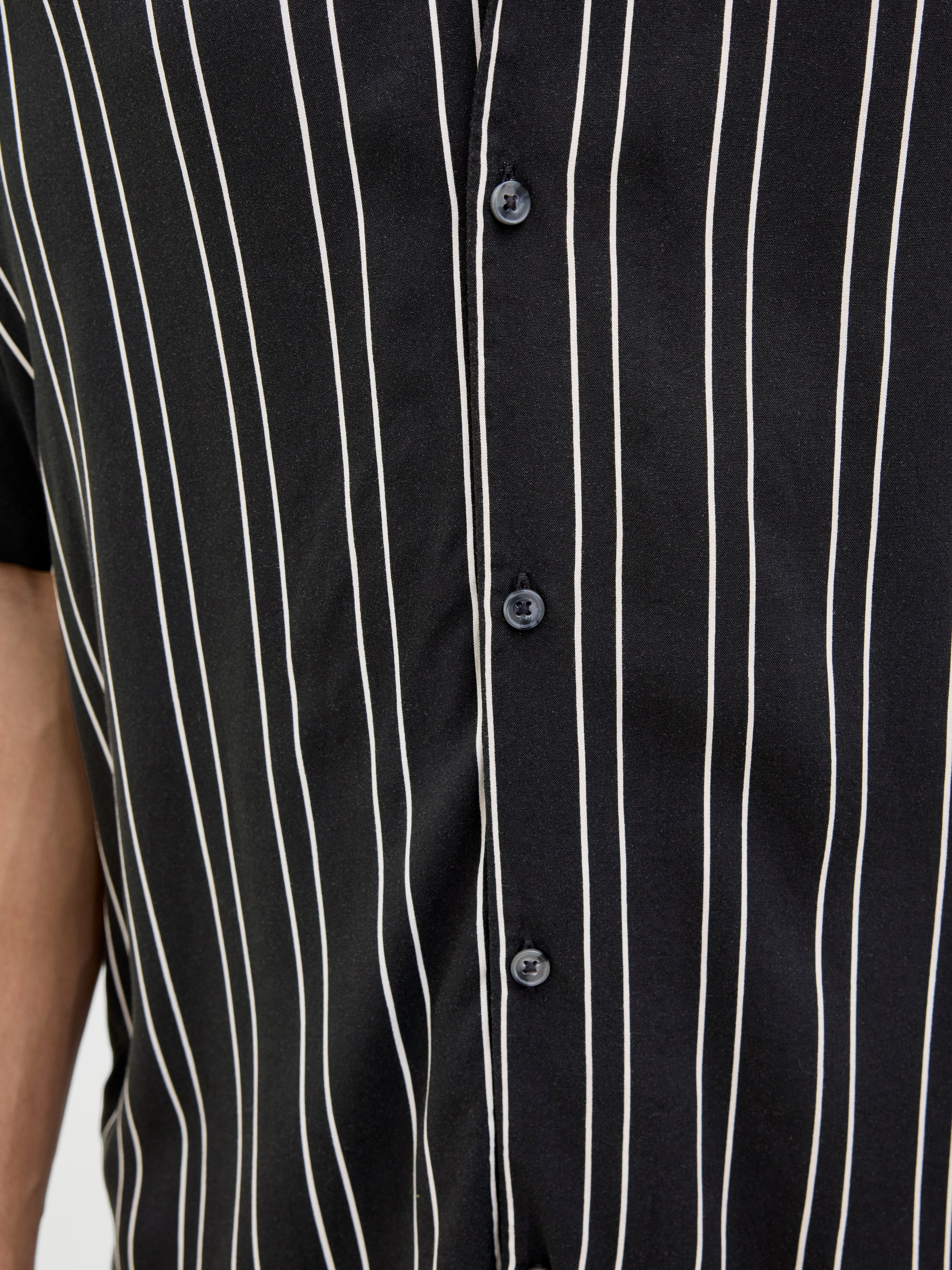 Jack & Jones Kurzarmhemd »JJEJEFF STRIPE RESORT SHIRT SS SN« mit Streifen Muster