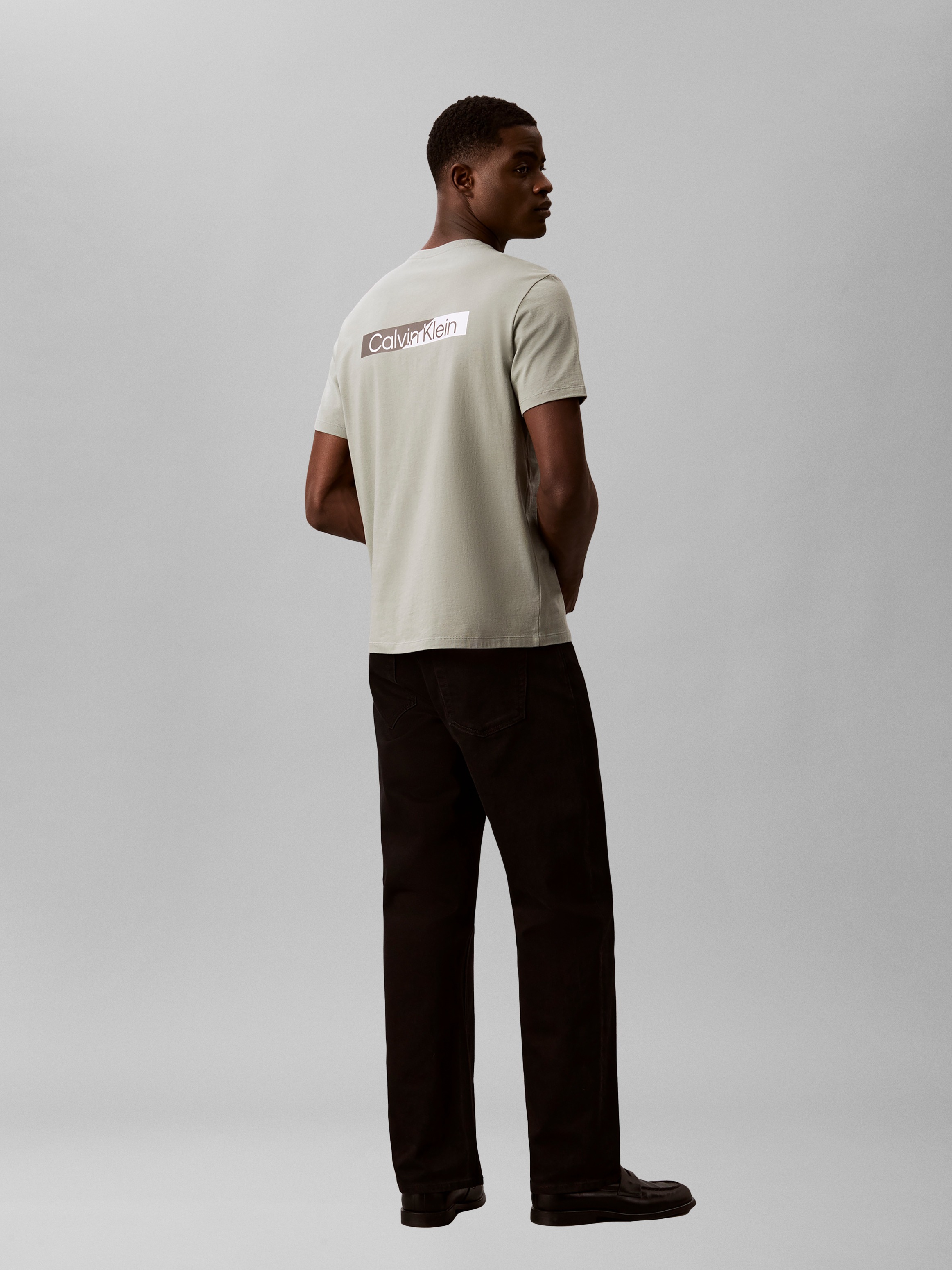 Calvin Klein T-Shirt reine Baumwolle, Regular Fit, Brust- und Rückendruck