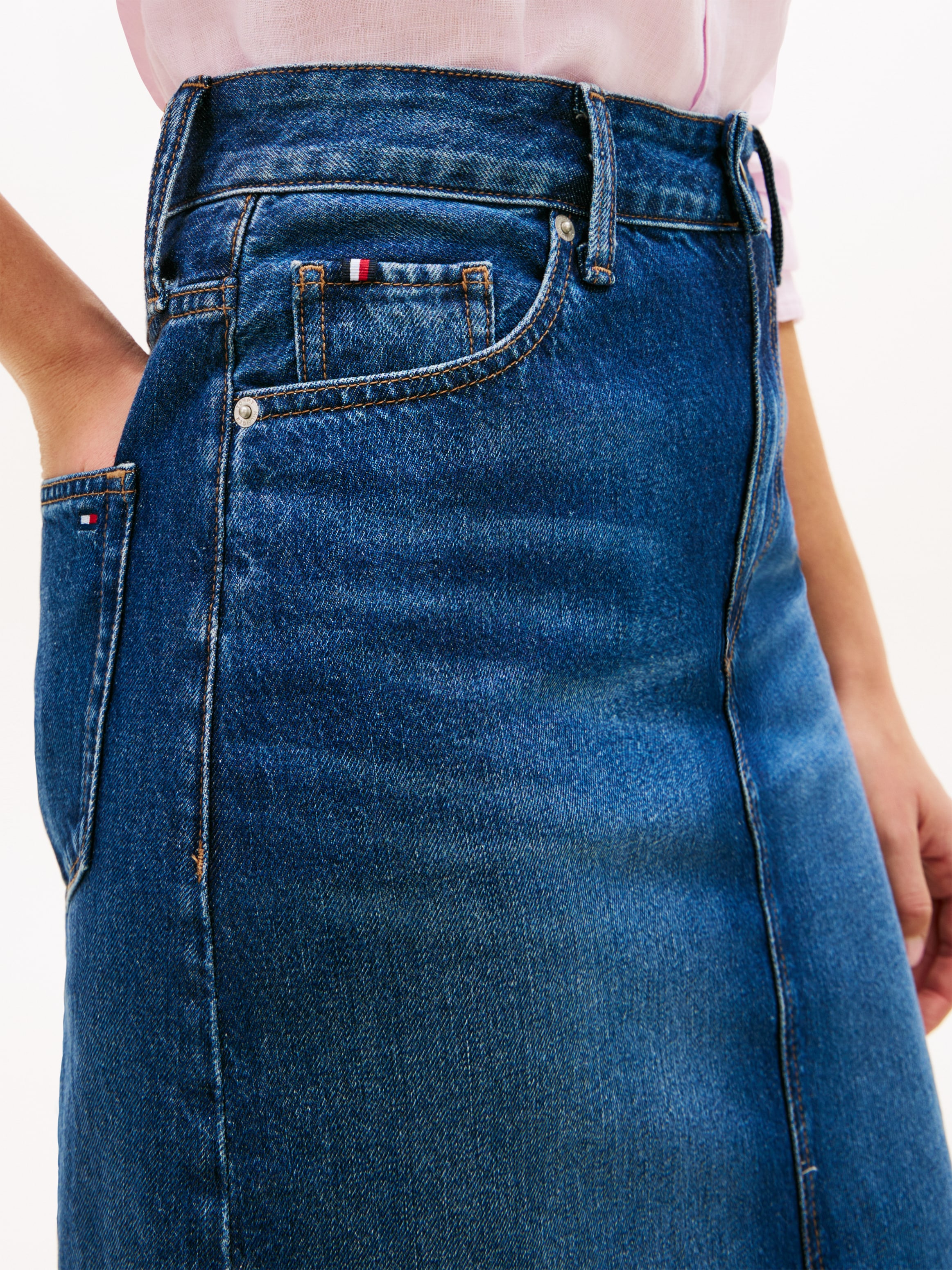Tommy Hilfiger Jupe en jean »DNM NEW DOREEN KNEE SKIRT RW« mit 5-Pocket-Design