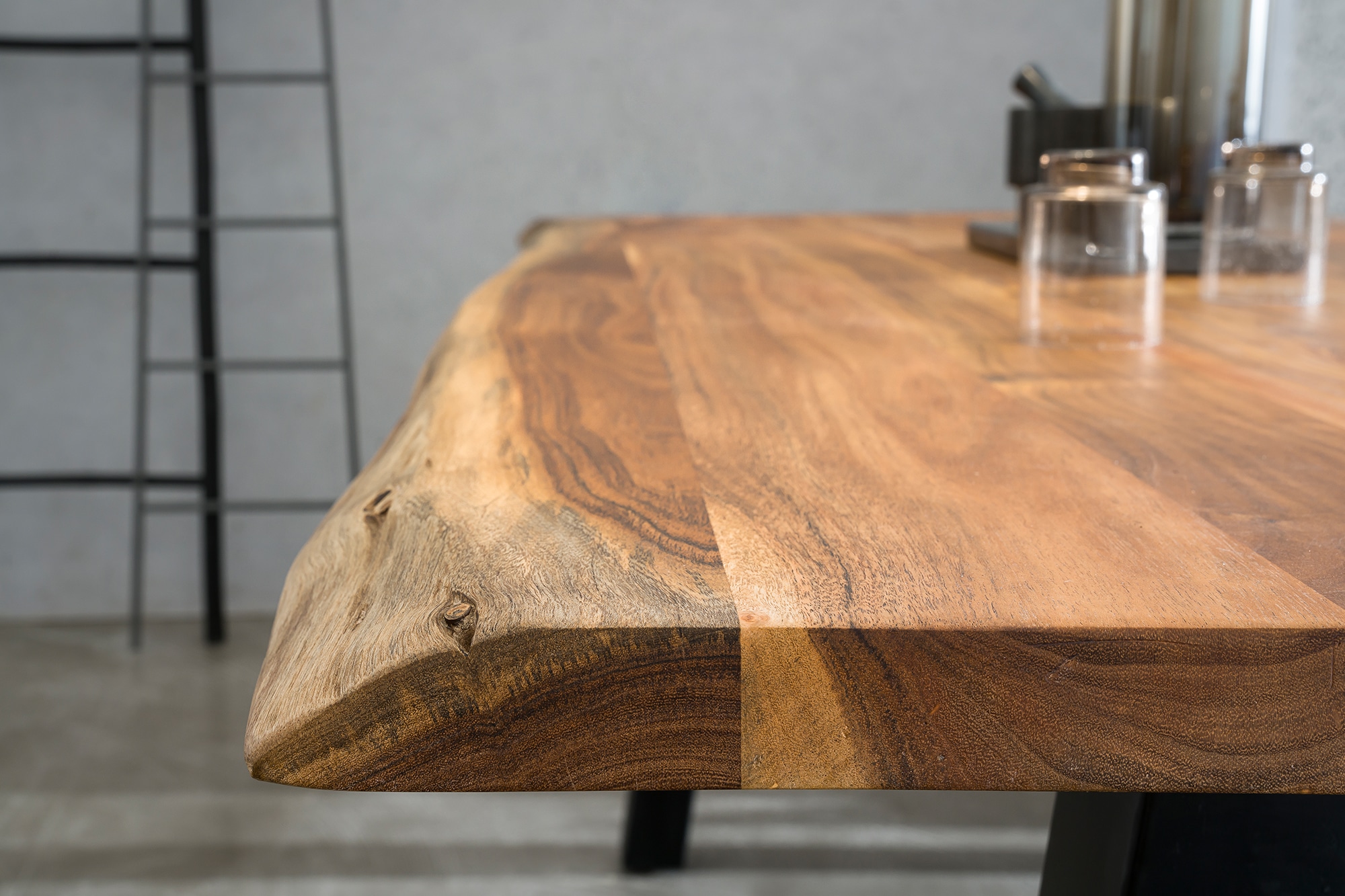 SalesFever Essgruppe »Elegante Essgruppe für stilvolles Speisen« Set, 5 Stk. tlg. Massivholz geölt und zweifach gewachst