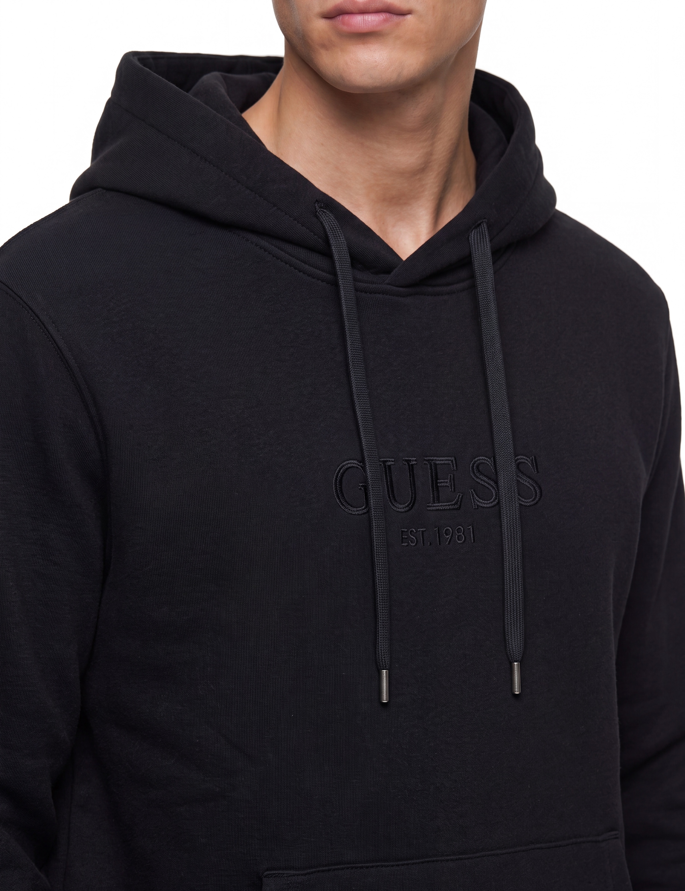 Guess Kapuzensweatshirt , Regular Fit, Kapuze mit Kordelzug, Kängurutasche

