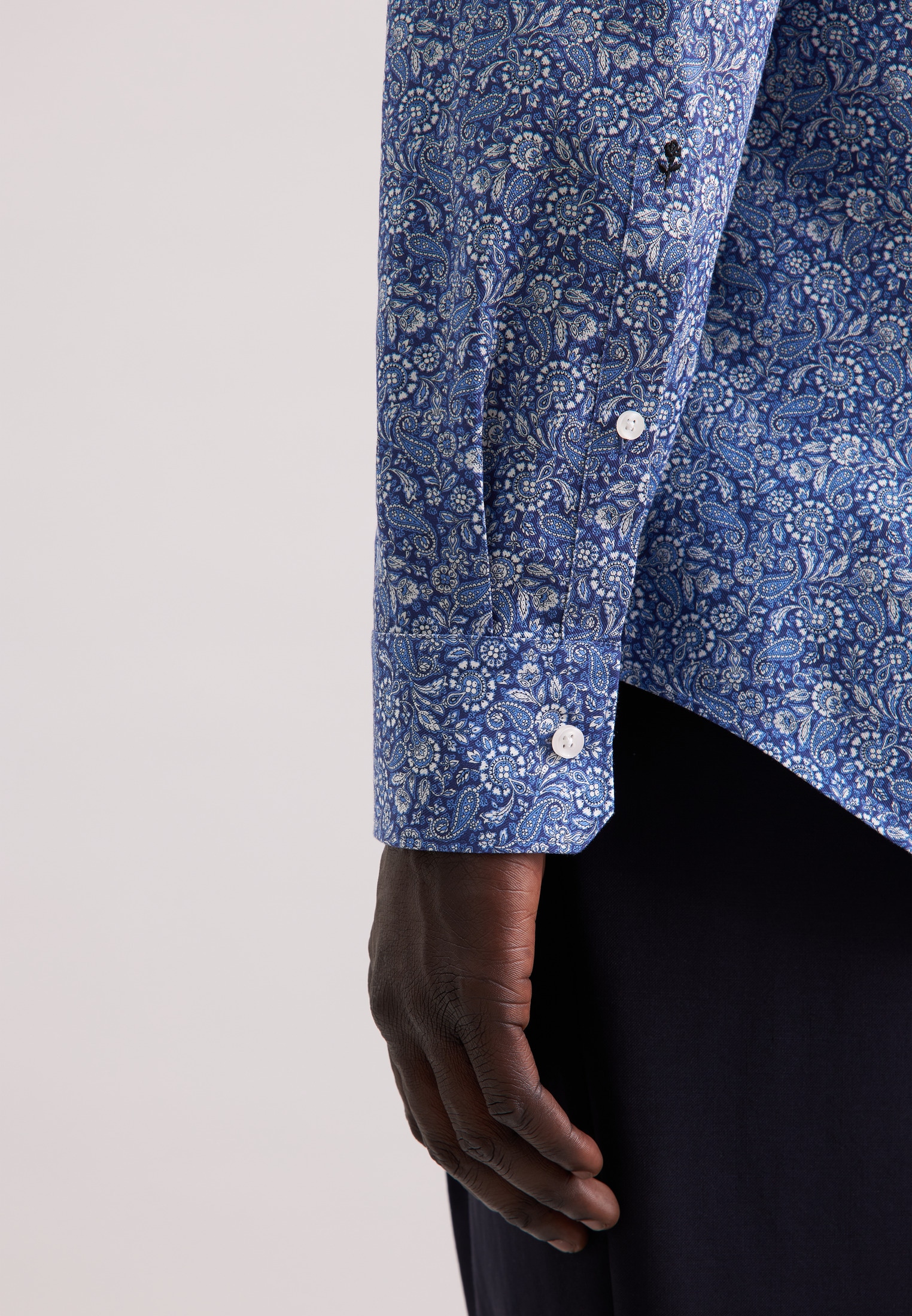 seidensticker Businesshemd »Schwarze Rose« X-Slim 1/1 Kentkragen Paisley