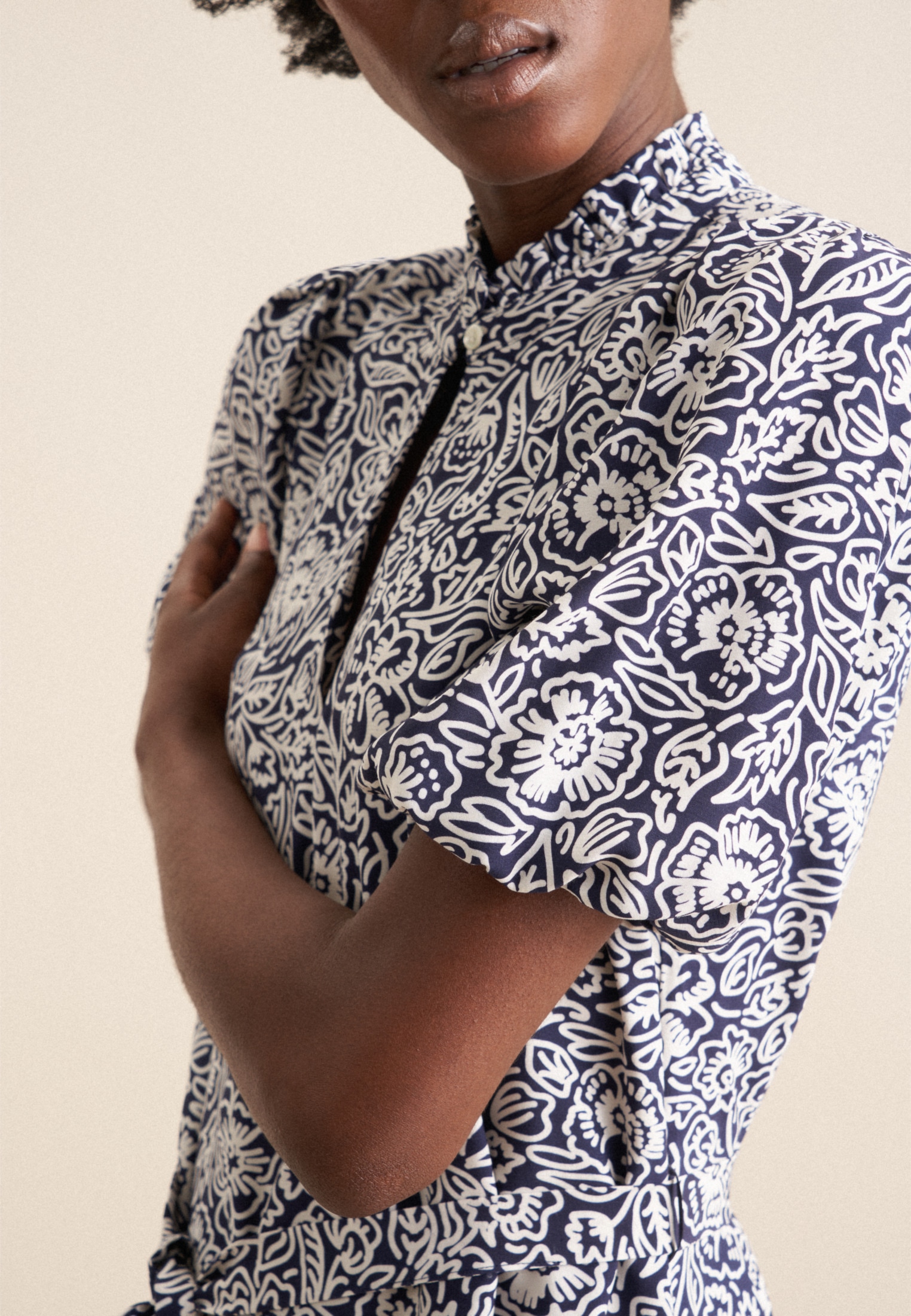 seidensticker Sommerkleid »Schwarze Rose« 1/2 Rundhals Floral