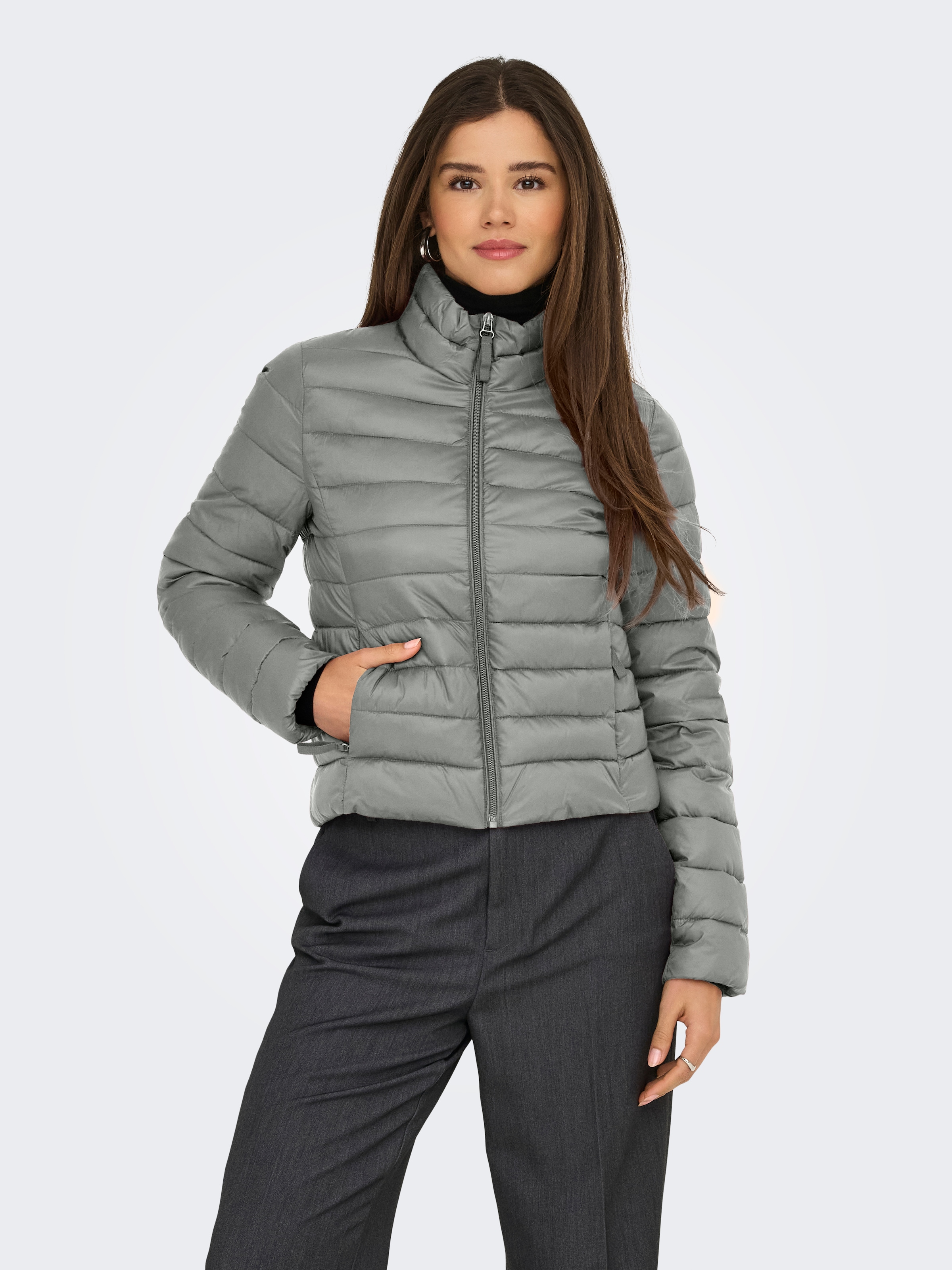 ONLY Veste matelassée »ONLTAHIA LW QUILTED JACKET OTW NOOS« ohne Kapuze Kunstfaser