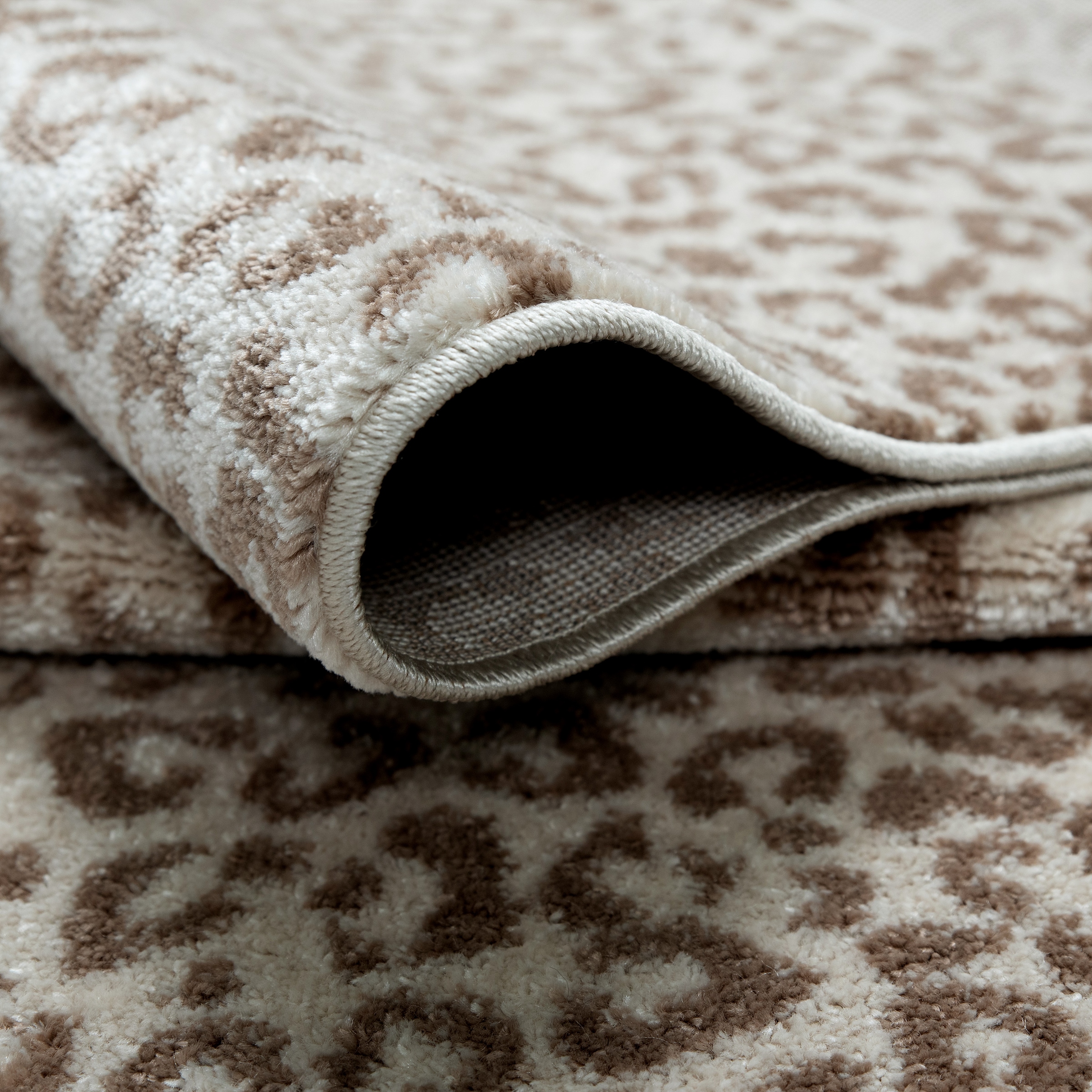 GOODproduct Teppich »Fynna, Leoparden-Muster, Animalprint« rechteckig 9 mm Höhe besonders weicher Flor, Wohnzimmer, Schlafzimmer, Esszimmer, Leo