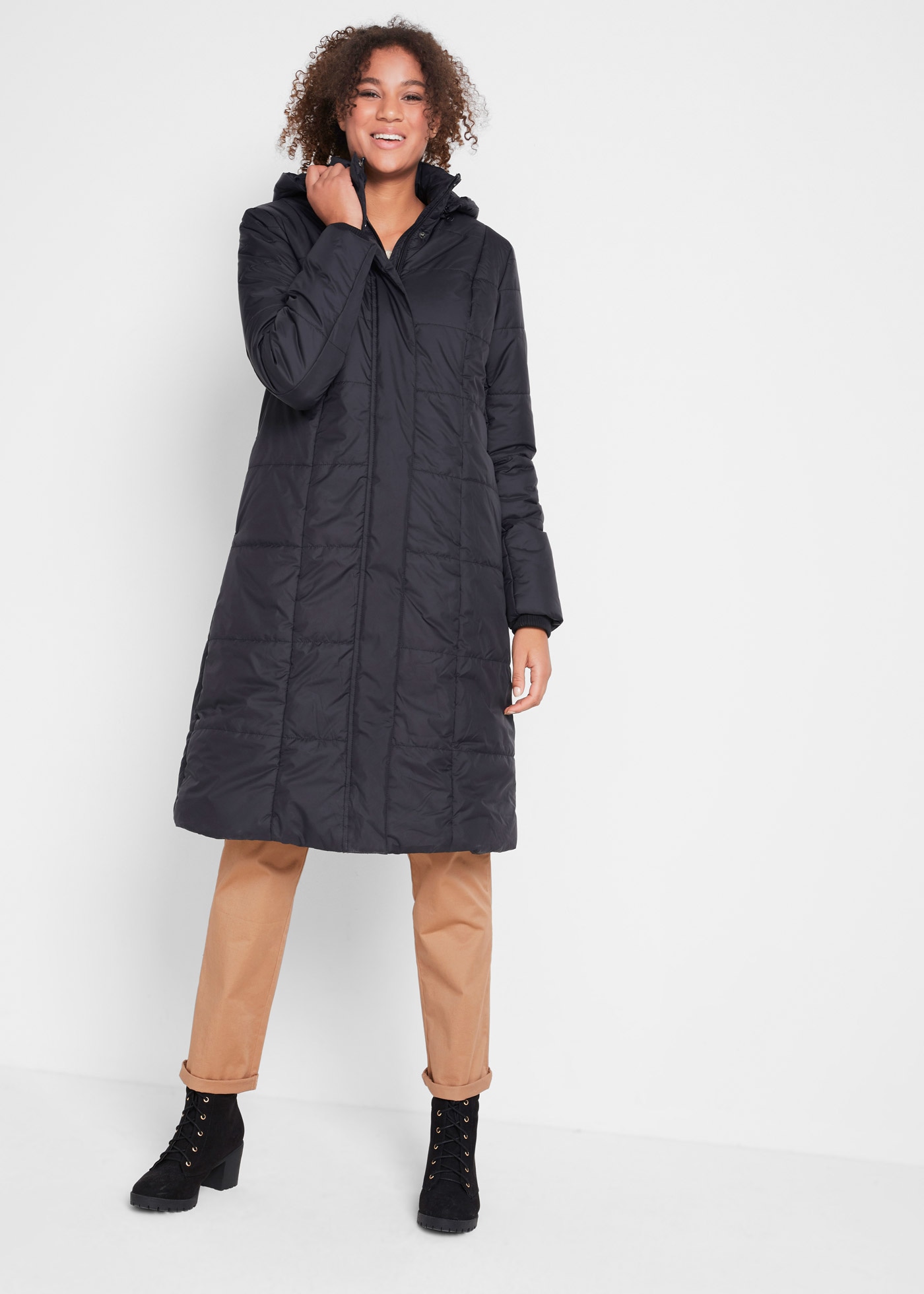 bonprix Manteau matelassé »Steppmantel mit abnehmbarer Kapuze« avec capuche amovible, poches fendues, col montant