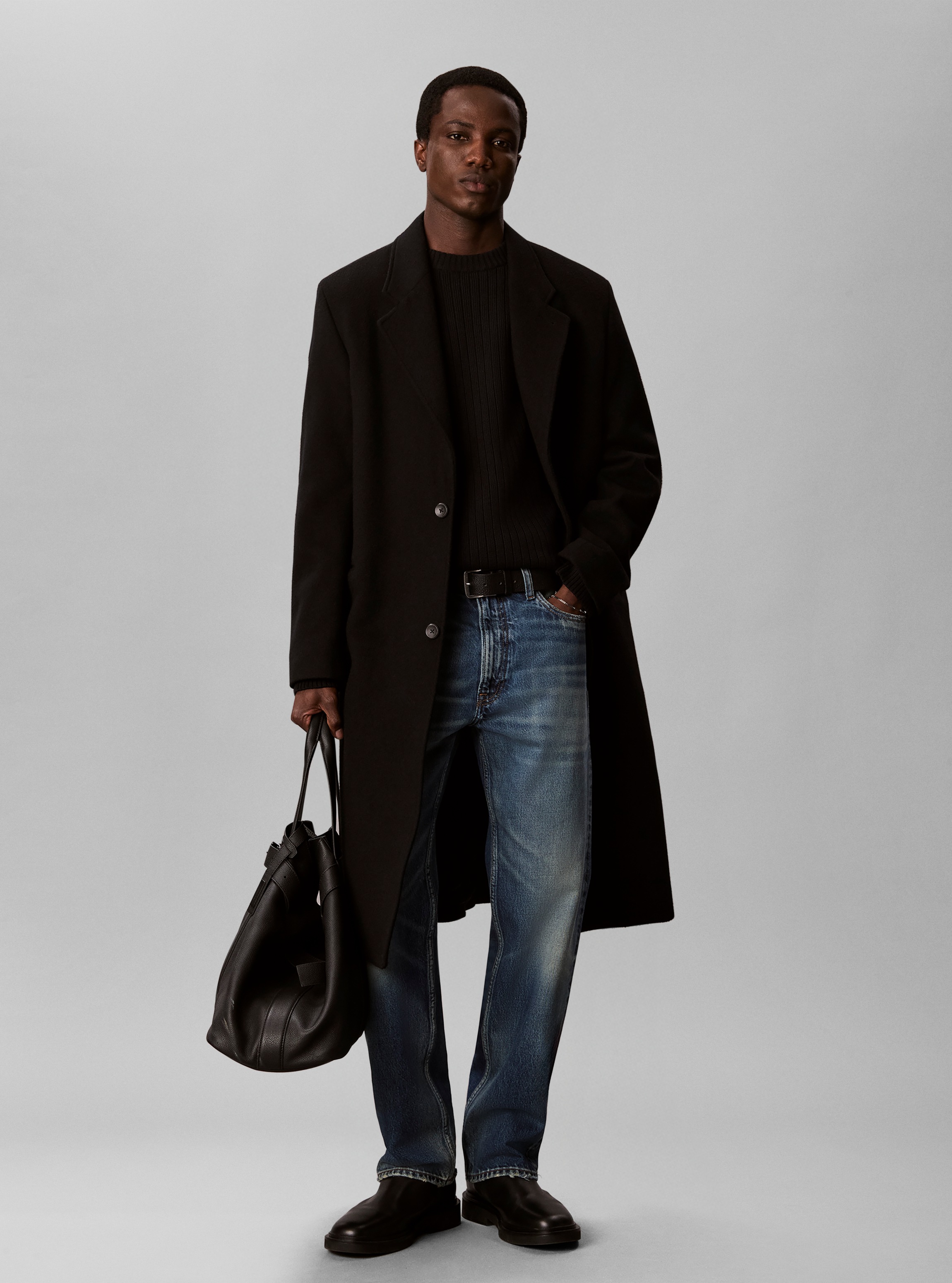 Calvin Klein Jeans Pull en tricot Tricot côtelé, coupe régulière, broderie de logo