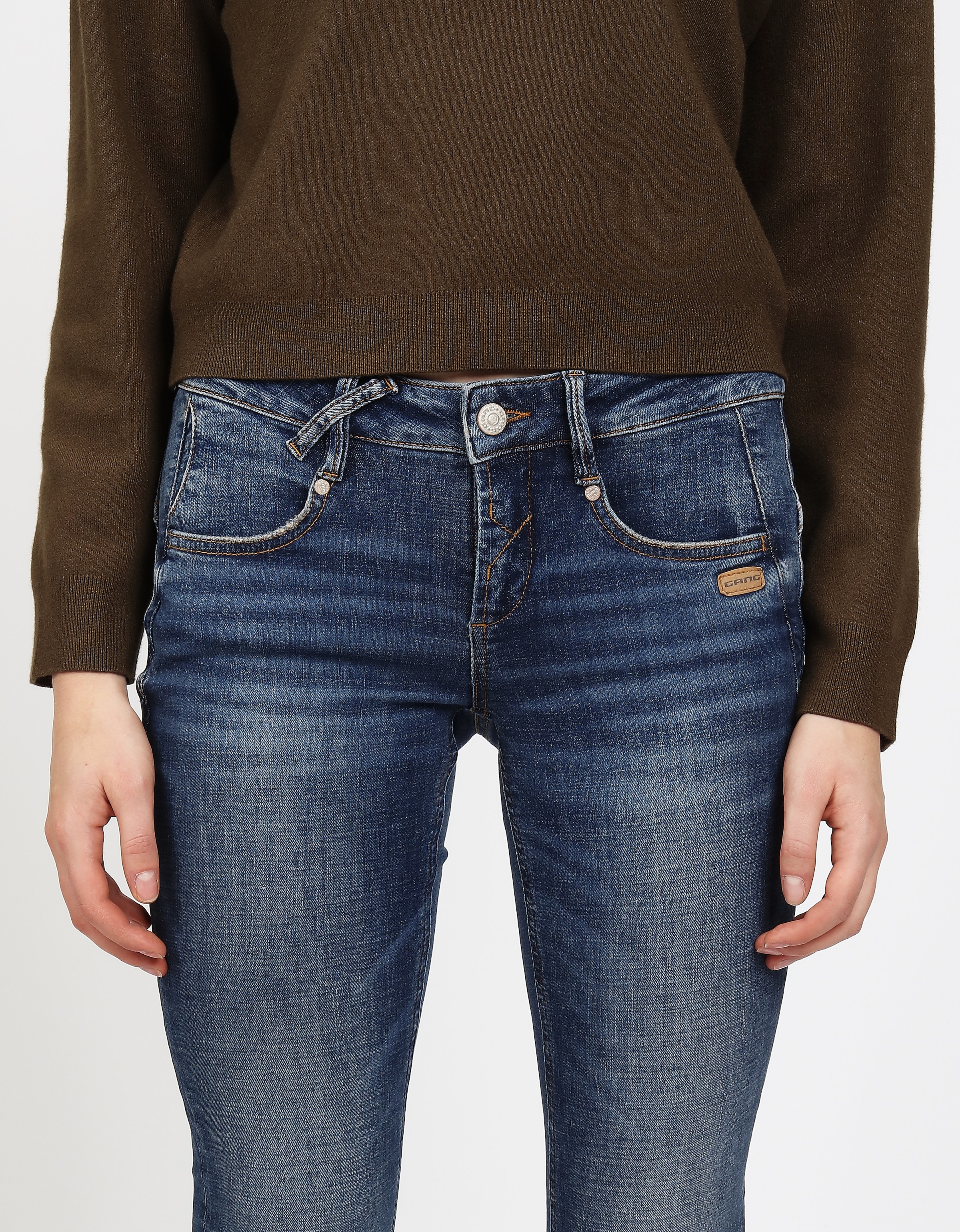 GANG Jeans skinny »94NELE« mit Rundpasse und seitlichen Dreieckseinsätzen f. e. tolle Silhouette