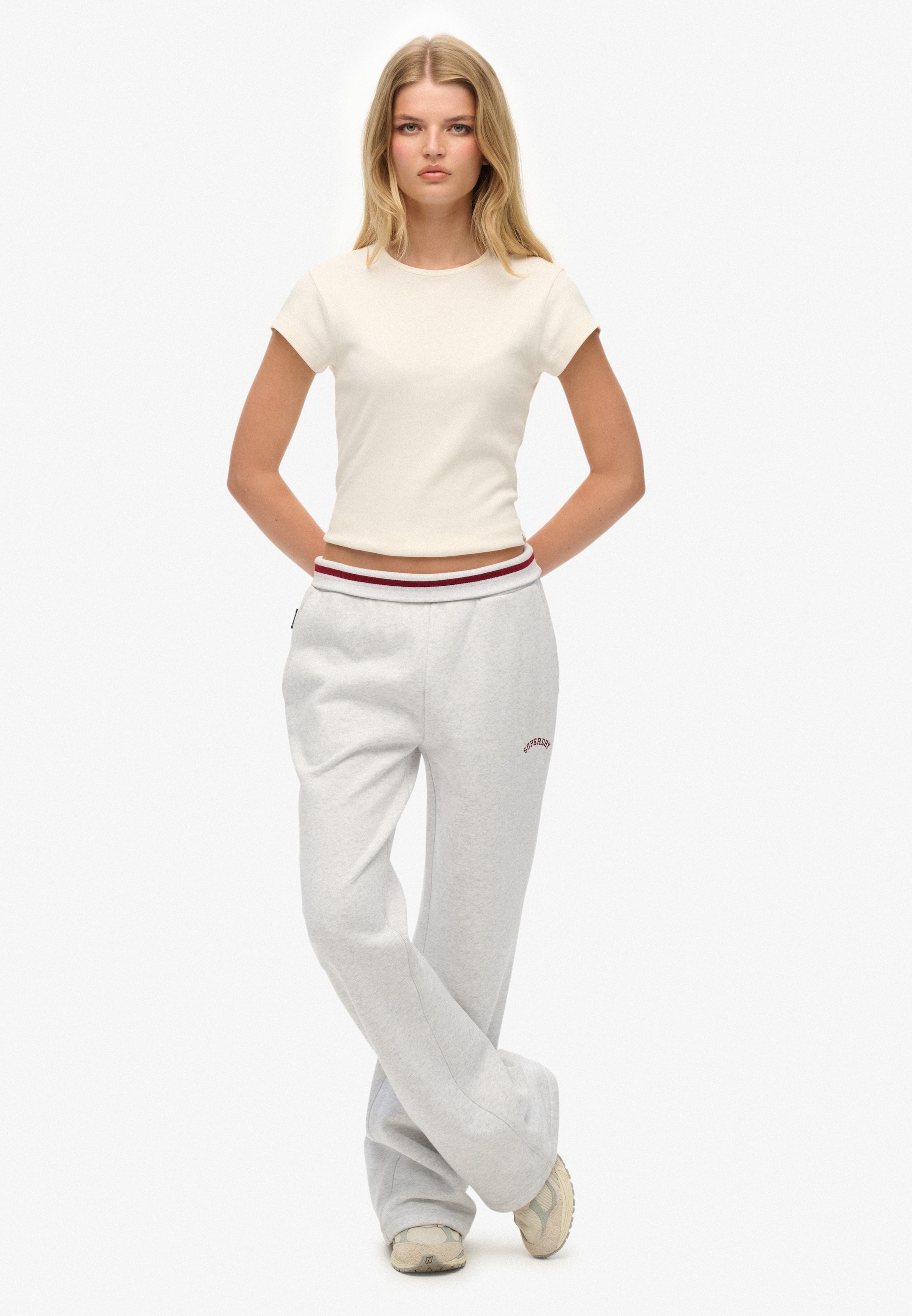 Superdry Sweathose »ESSENTIAL LOGO LR FLARE JOGGER«