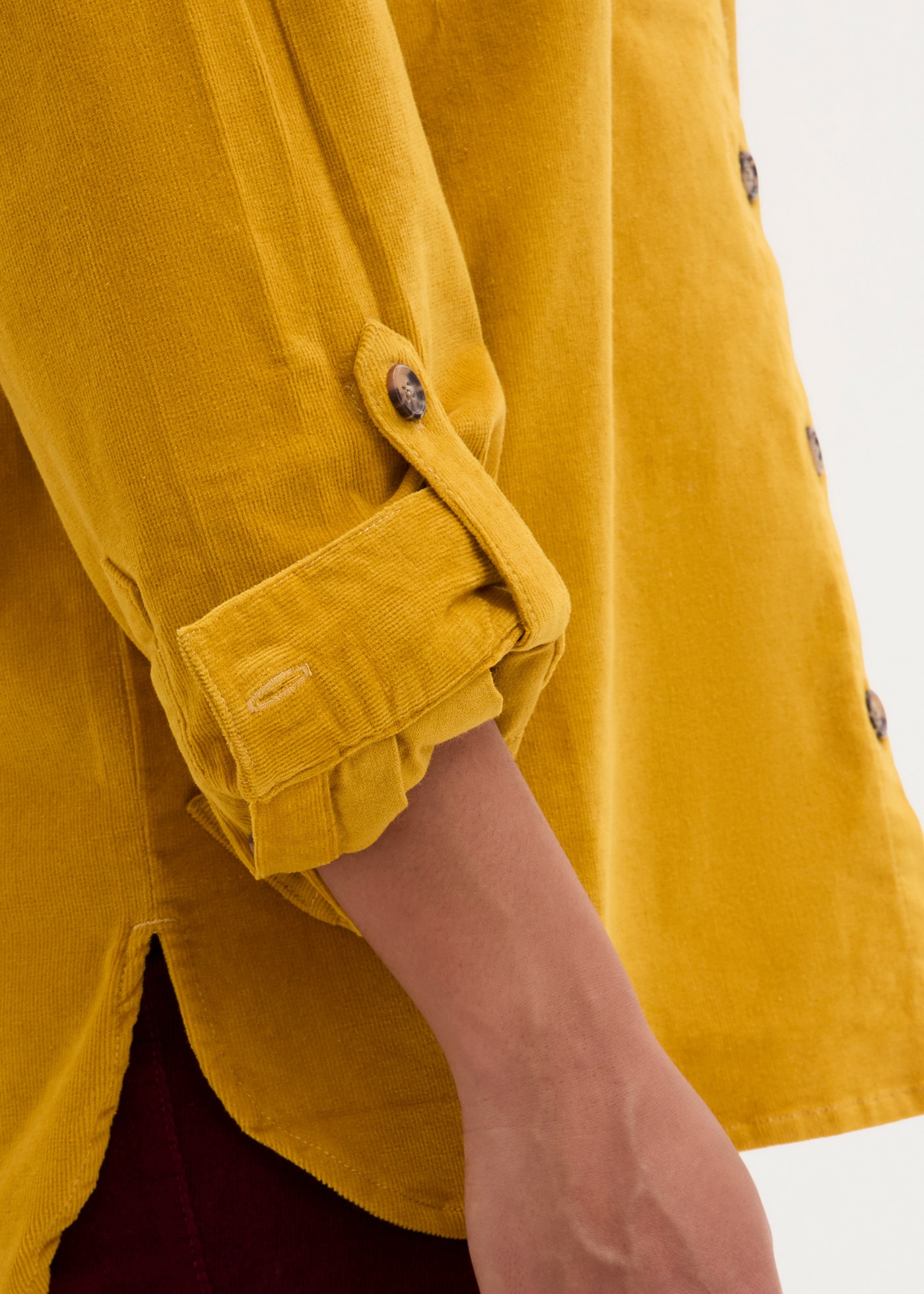 bonprix Langarmbluse »Cord-Hemd mit Seitenschlitz« Cord-Hemd mit Seitenschlitz