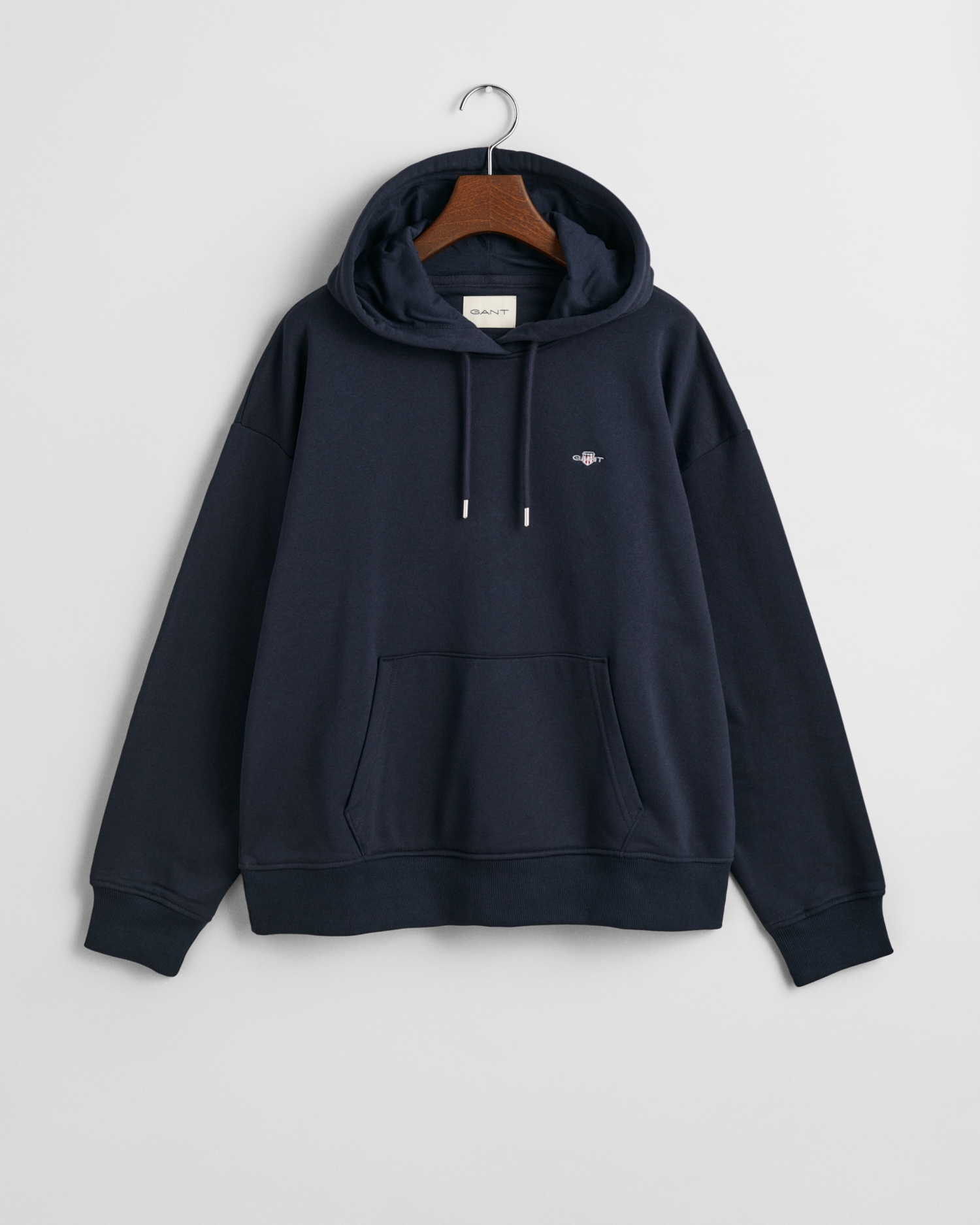 Gant Hoodie »SHIELD HOODIE«, Grafische GANT-Stickerei auf der Brust
