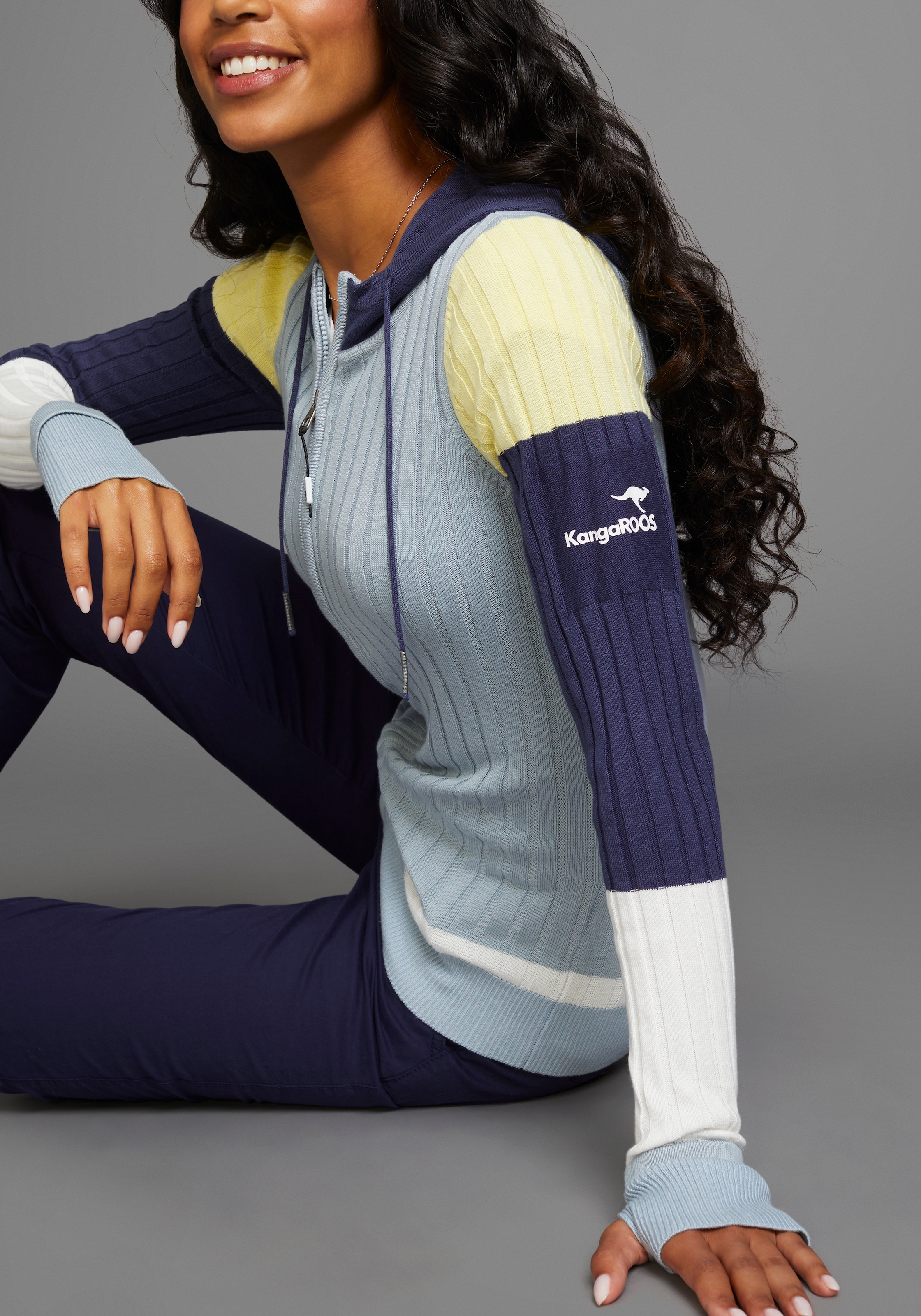 KangaROOS Cardigan à capuche mit Colorblock, grosse Grössen