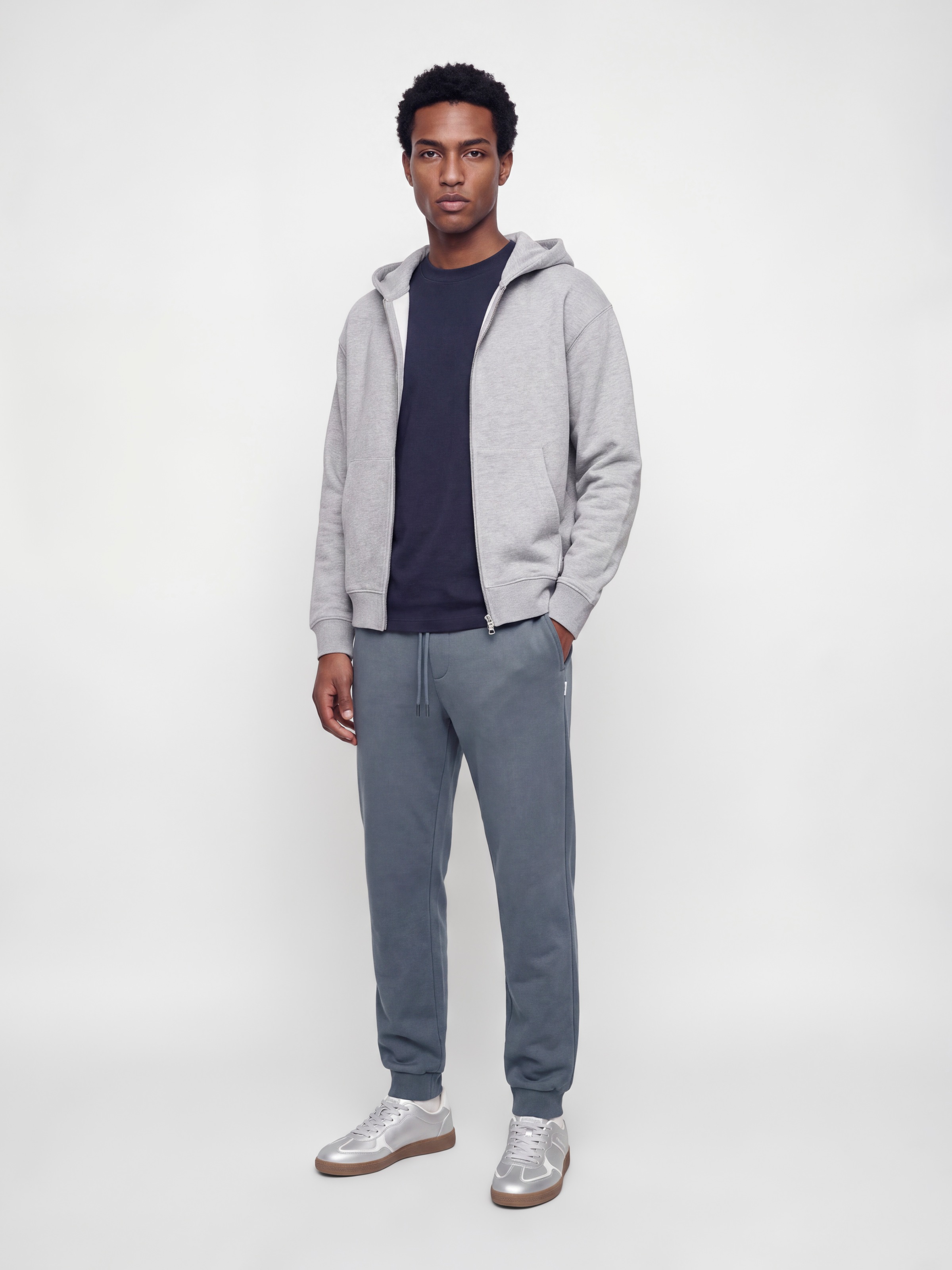 Jack & Jones Pantalon sweat »JPSTGORDON mit Kordelzug und Komfortbund«  uni, à la mode, coupe régulière, tissu sweat