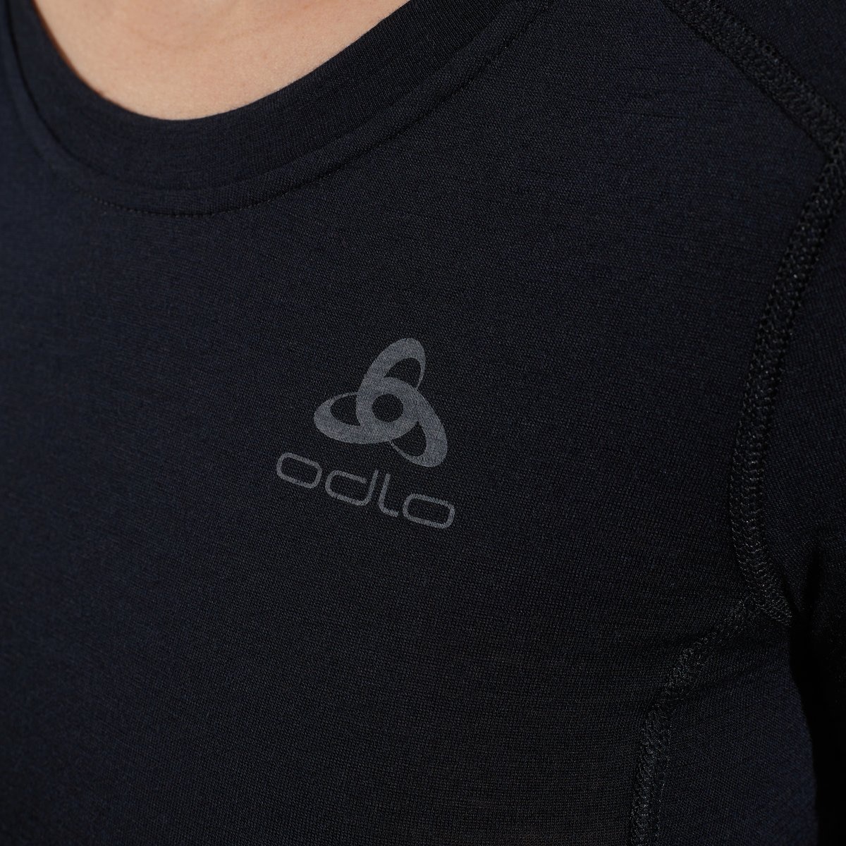 Odlo T-shirt fonctionnel »BL TOP crew neck l/s-MERINO 200« manches courtes, col rond, séchage rapide, respirant