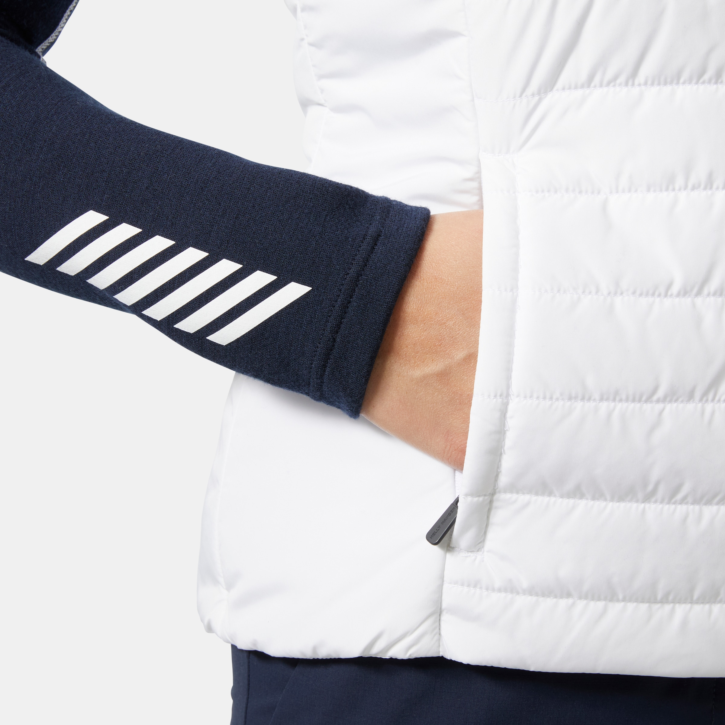 Helly Hansen Steppweste »W CREW INSULATOR VEST 2.0« für Outdoor- und Streetwear-Anlässe, Wind- und wasserabweisend