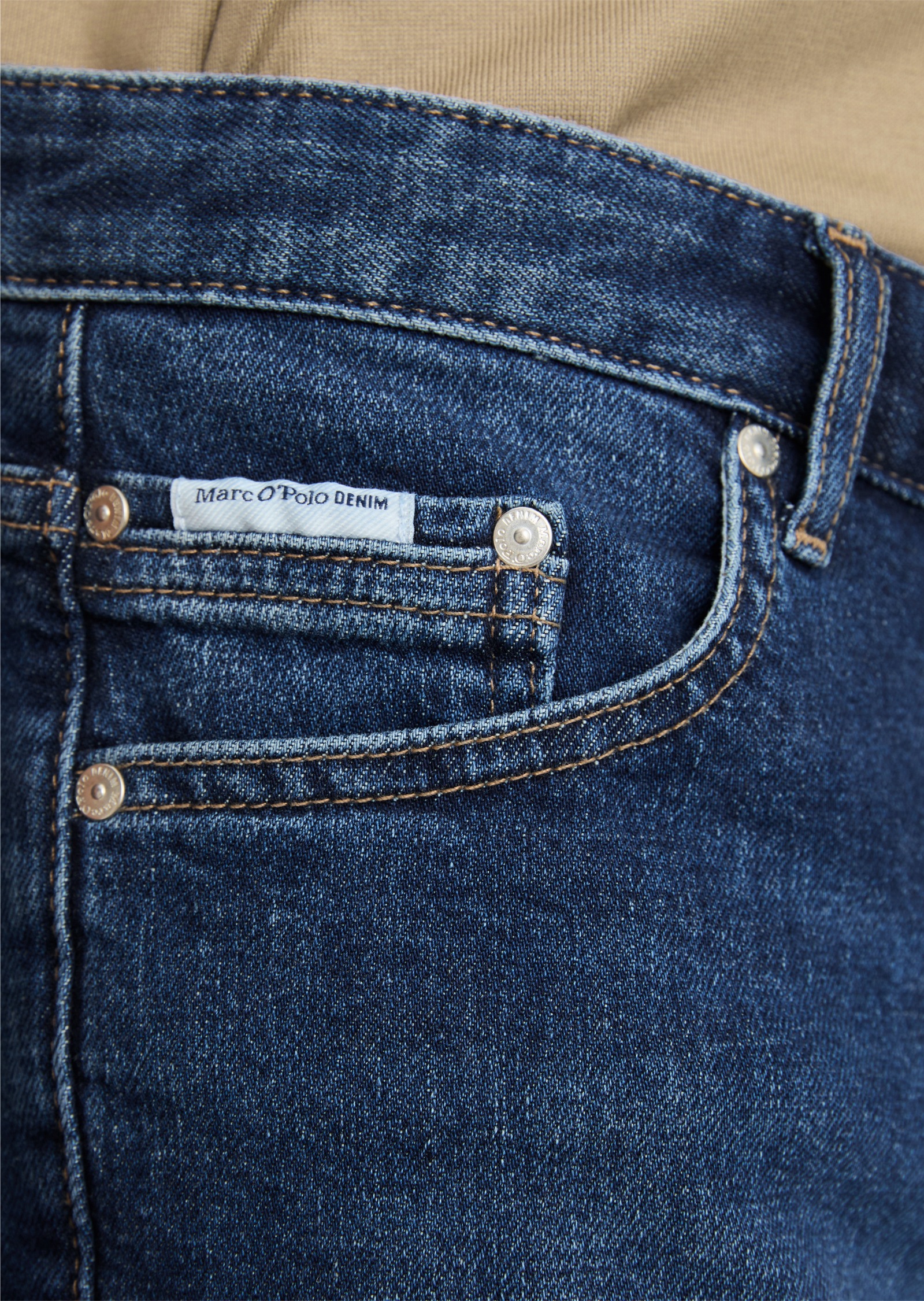 Marc O'Polo DENIM Short en jean »Model Mats tapered fit aus Bio-Baumwoll-Mix«