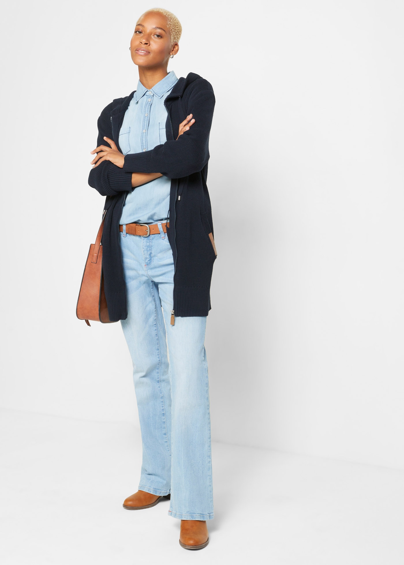 bonprix Manteau en tricot aus Baumwollmischung, Oversize Passform, mit Kapuze, unifarben