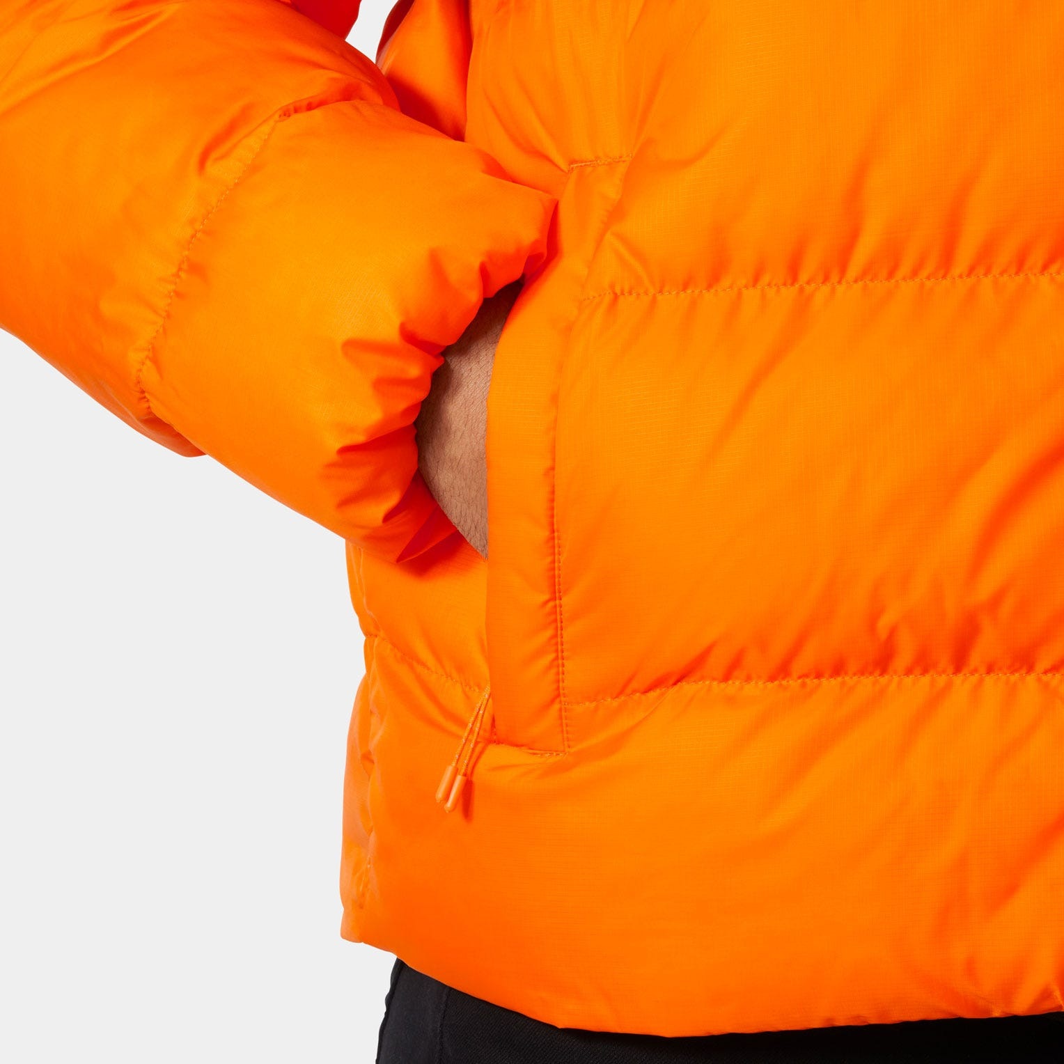 Helly Hansen Steppjacke »ACTIVE PUFFY JACKET« mit Kapuze mit Einschubtaschen mit Reissverschluss, aus robustem Ripstop-Material