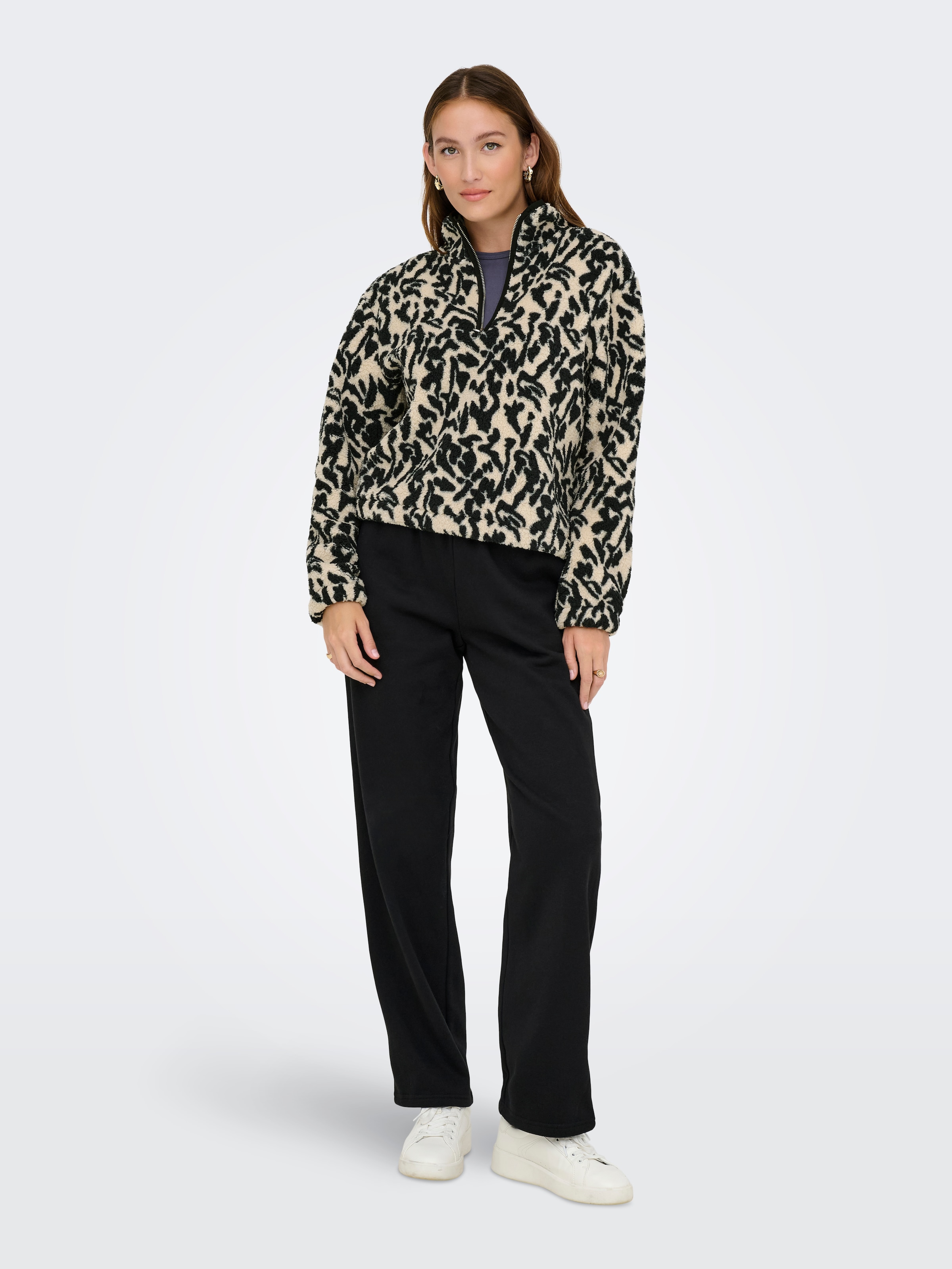 ONLY Sweat-shirt »ONLNEW DALLAS L/S HIGHNECK ZIP SWT NOOS«, fibre synthétique, coupe régulière
