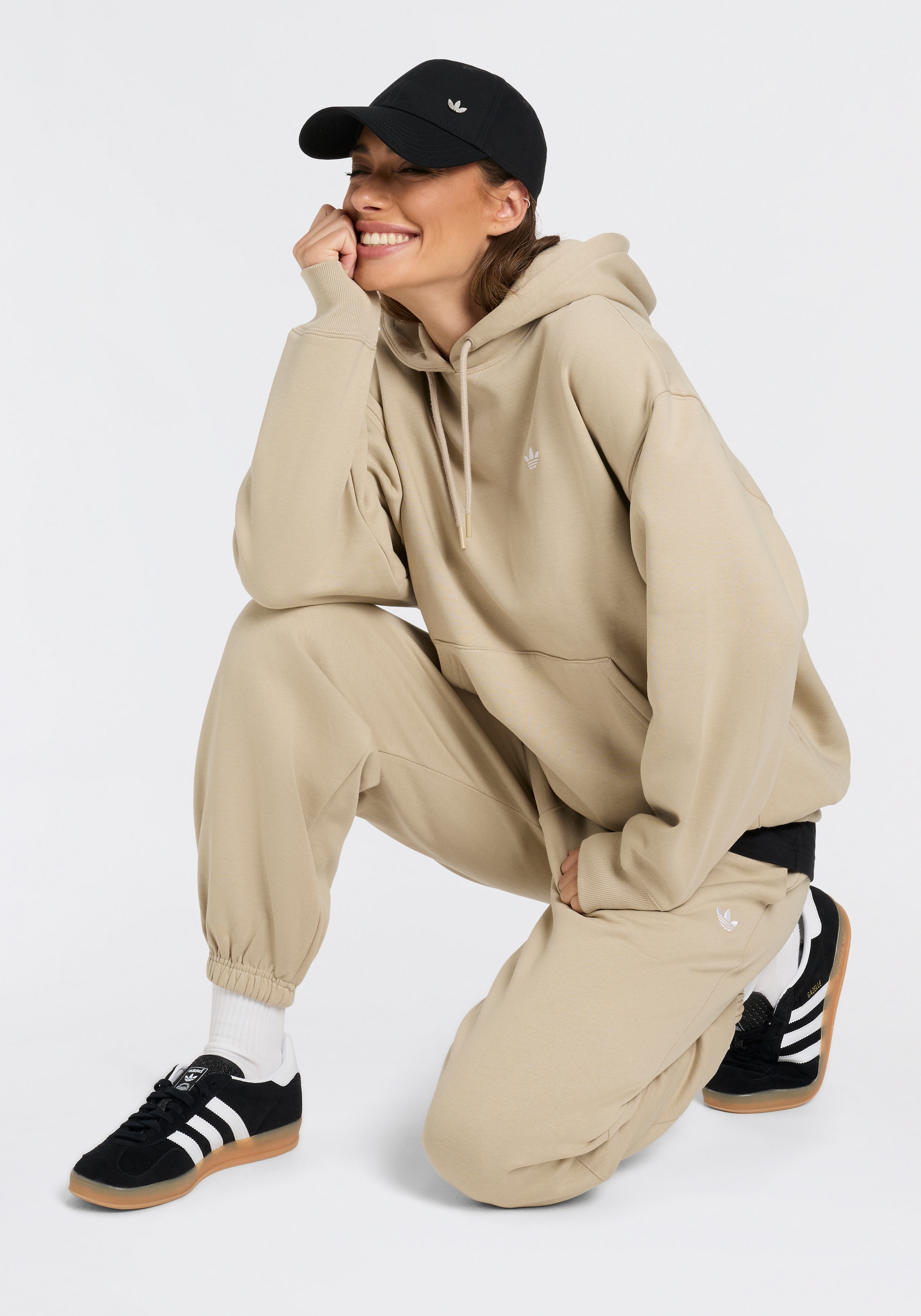 adidas Originals Sweat à capuche »ESSENTIALS OVERSIZE FLEECE HOODIE«

