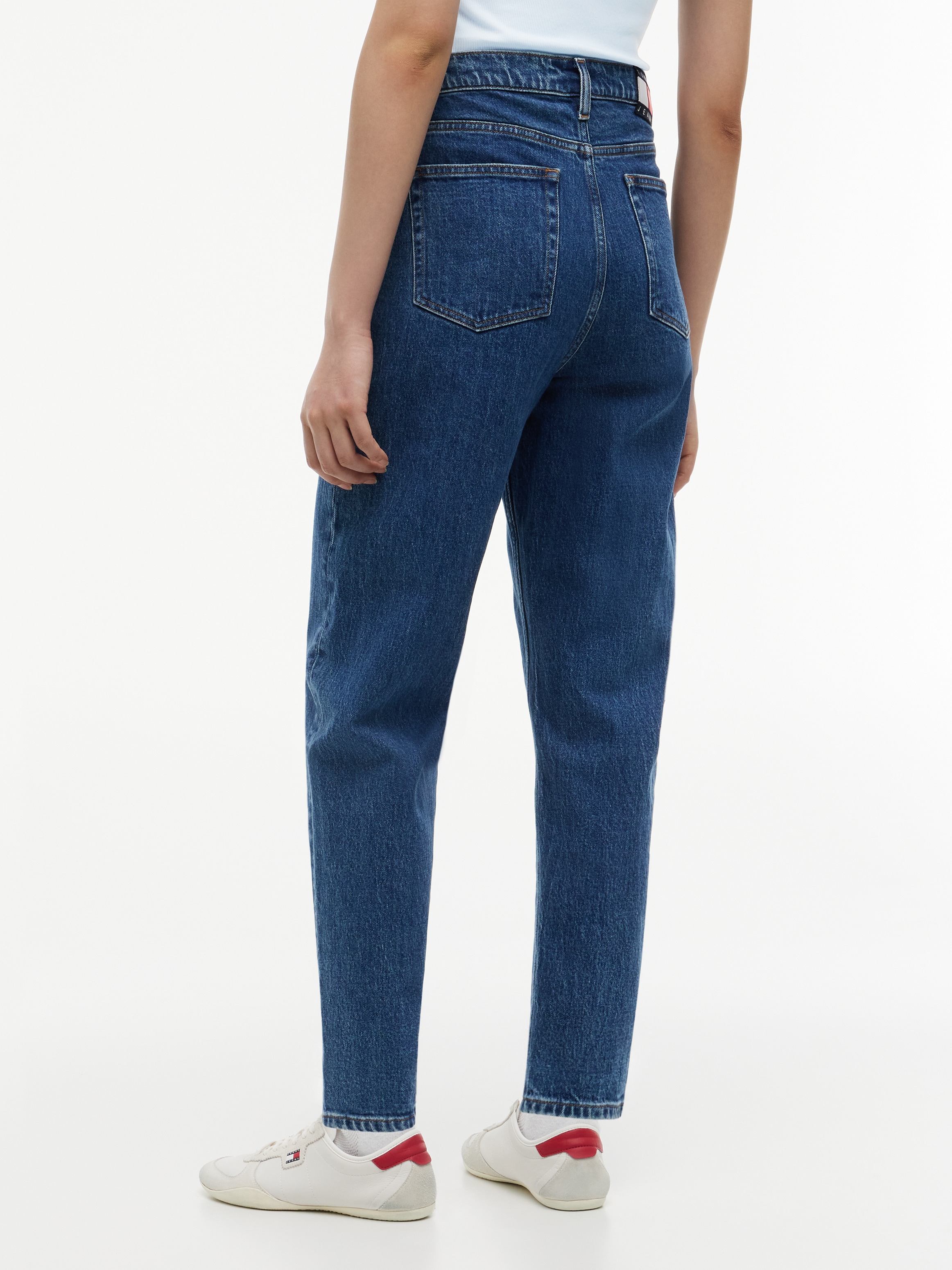 Tommy Jeans Mom-Jeans »MOM JEAN UH TPR RW« Ultra High Waist, Tapered Fit