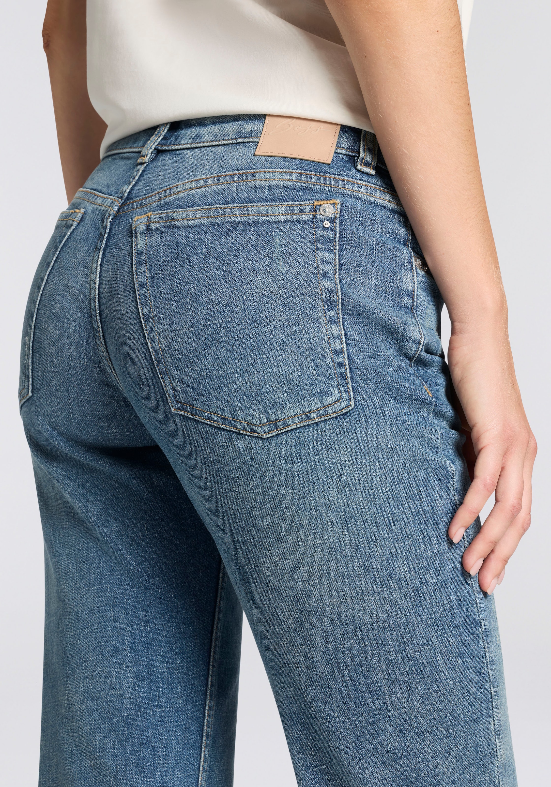 BOSS ORANGE Jeans bootcut »SOFT BOOTCUT LR Premium Damenmode« Low Rise