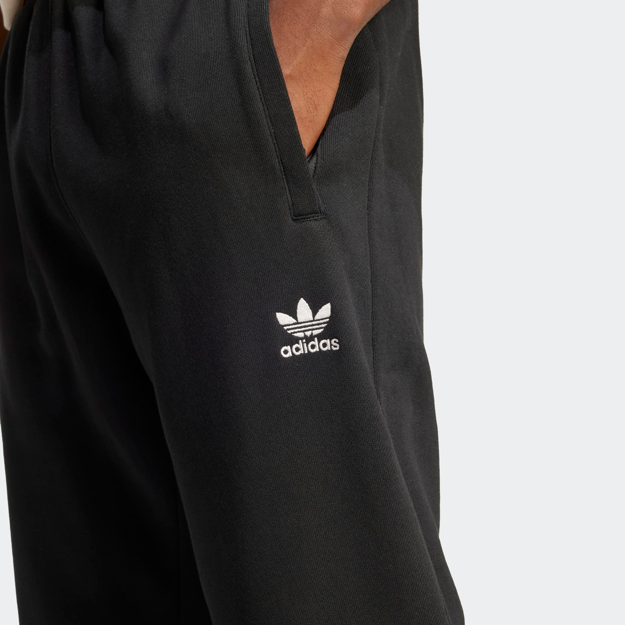 adidas Originals Pantalon de sport »ESS PANTS FT«  pour adultes, avec cordon de serrage, coupe normale, en coton