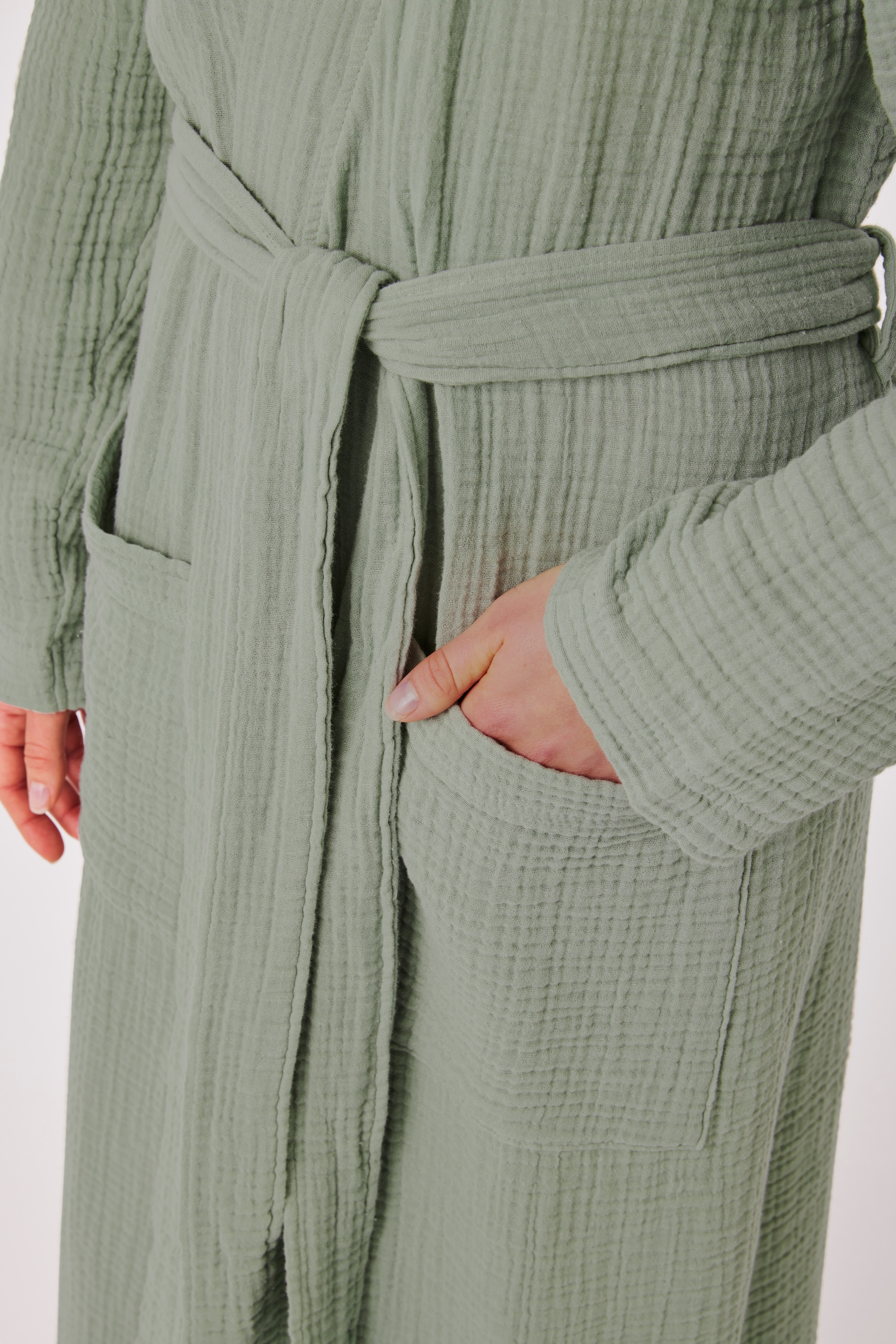 my home Peignoir de bain »Juna Musselin, ideal für Sauna & Spa, Hotelbademantel, Morgenmantel« 1 cuis tlg., modern, leichte Qualität, 100% Baumwolle