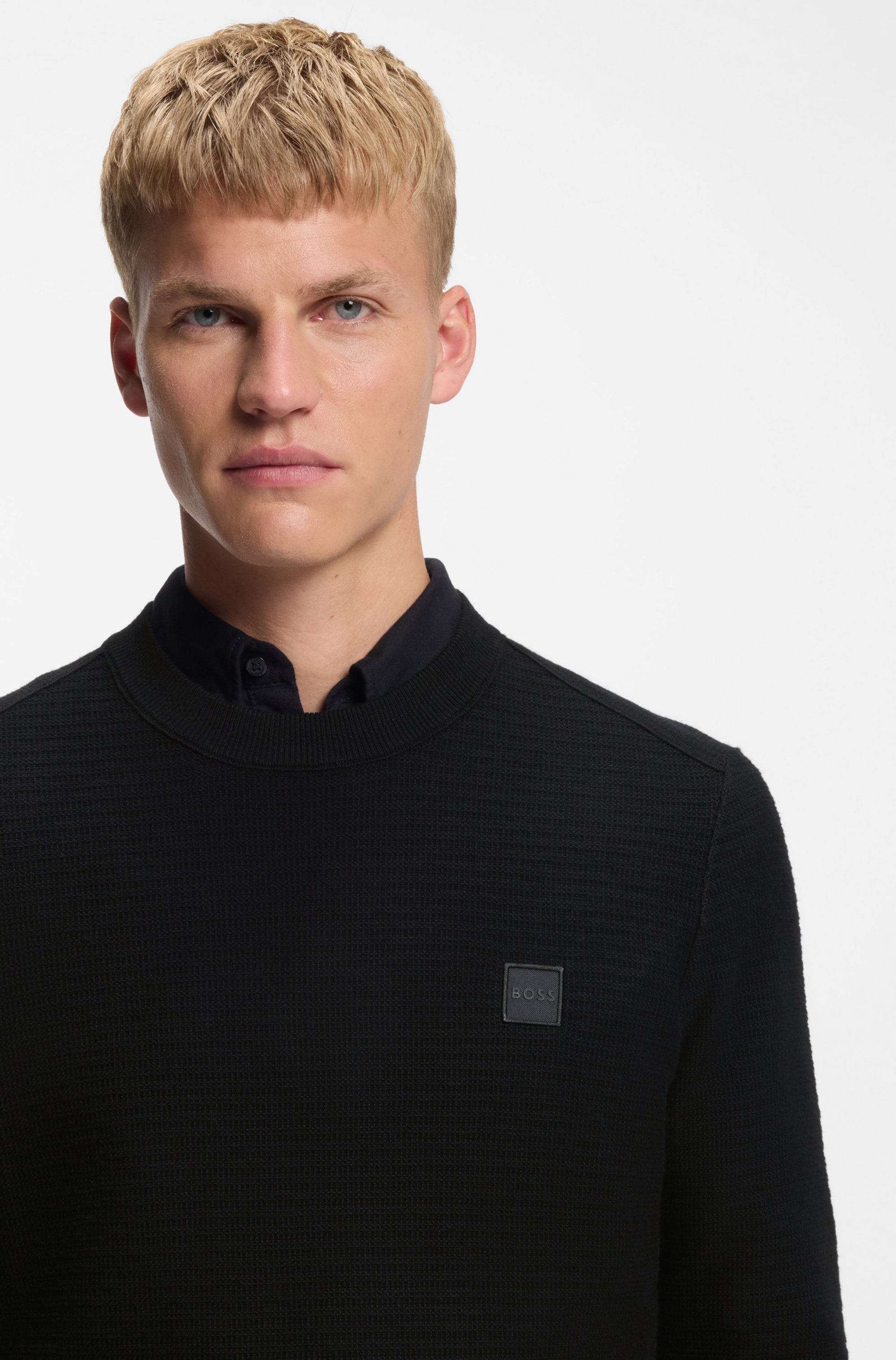BOSS ORANGE Pull en tricot »Anion« Rundhalsausschnitt, Regular Fit, BOSS-Label
