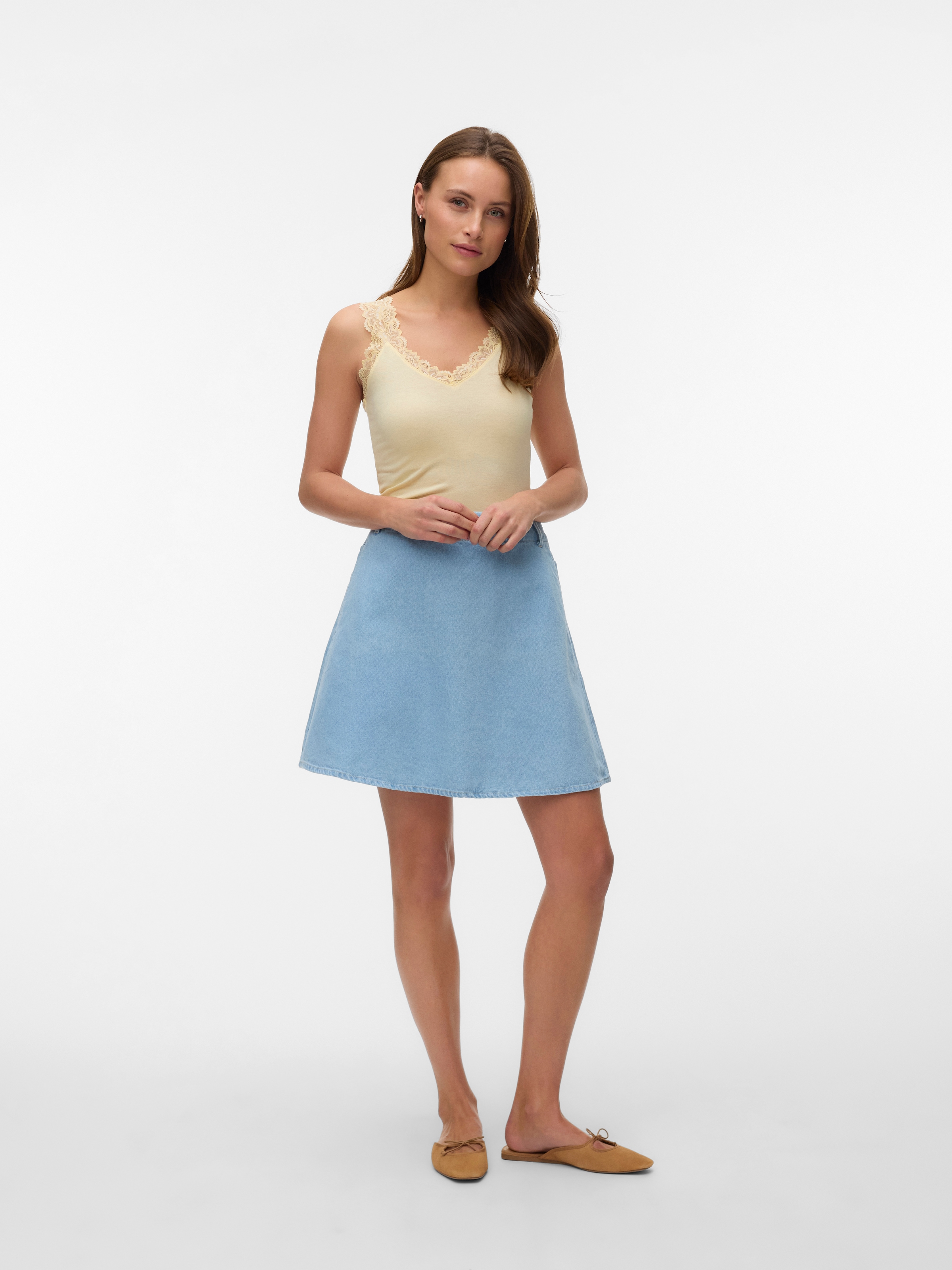 Vero Moda Top à bretelles »VMROSA SL TOP JRS NOOS« Mélange viscose, détail en dentelle