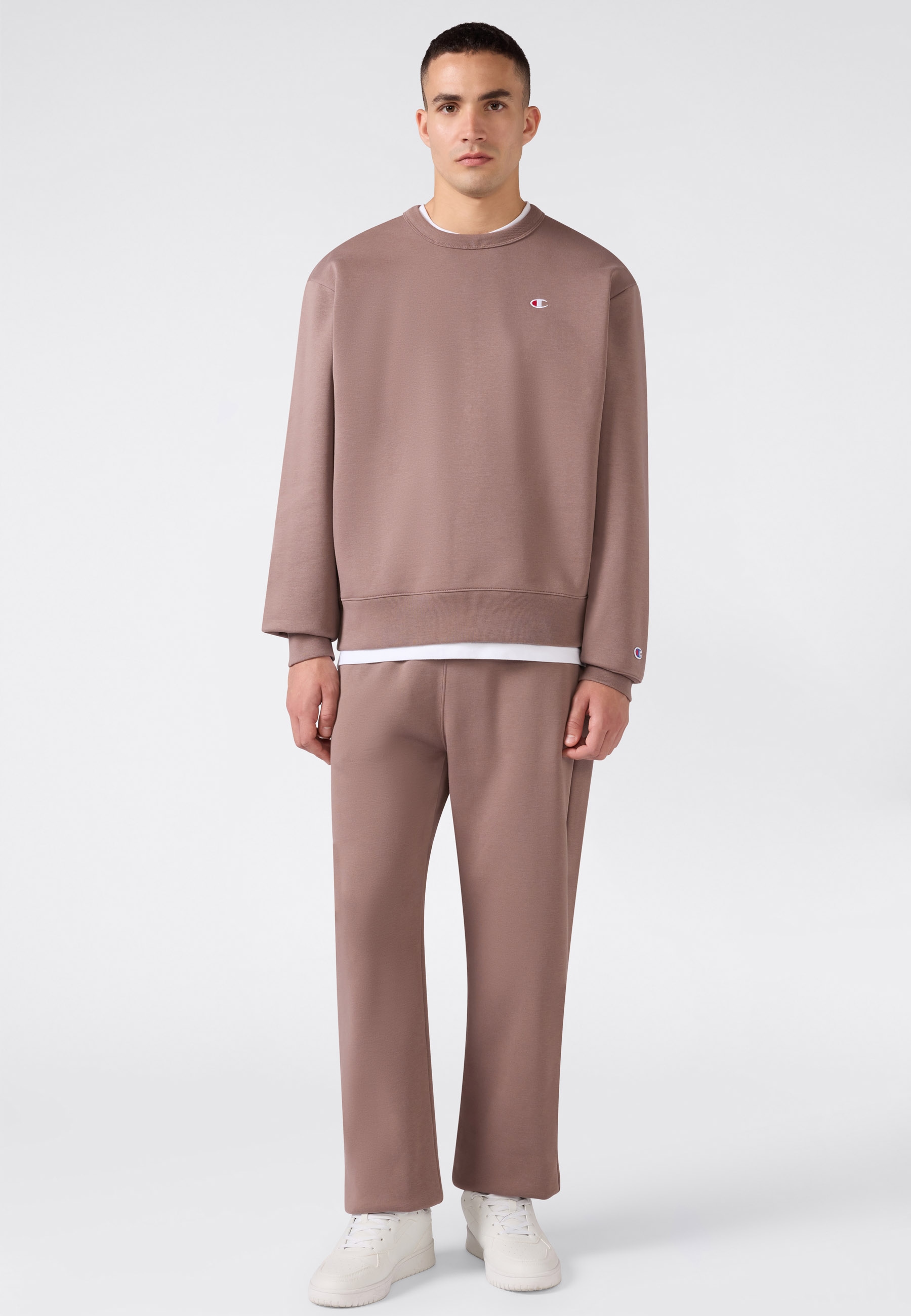 Champion Sweatshirt »SPORTWEAR CREWNECK Relax Fit«, Langarm-Design, Crewneck-Ausschnitt, aus Baumwolle und Polyester
