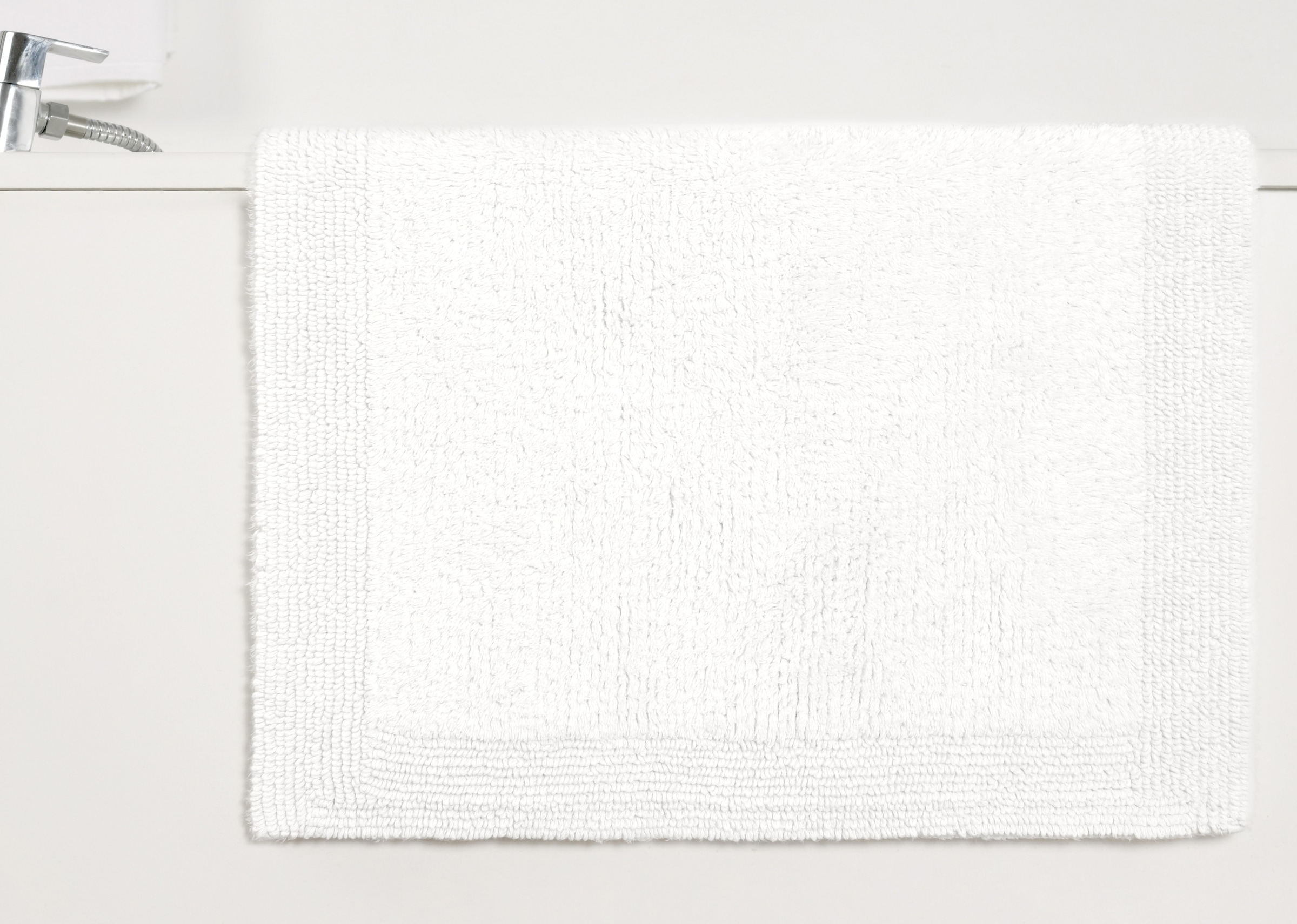 my home Badematte »Kapra, Badvorleger, Badezimmer Teppich« Höhe 14 mm beidseitig nutzbar | fussbodenheizungsgeeignet | strapazierfähig mit Bordüre, Badteppich, Badematte, Baumwolle