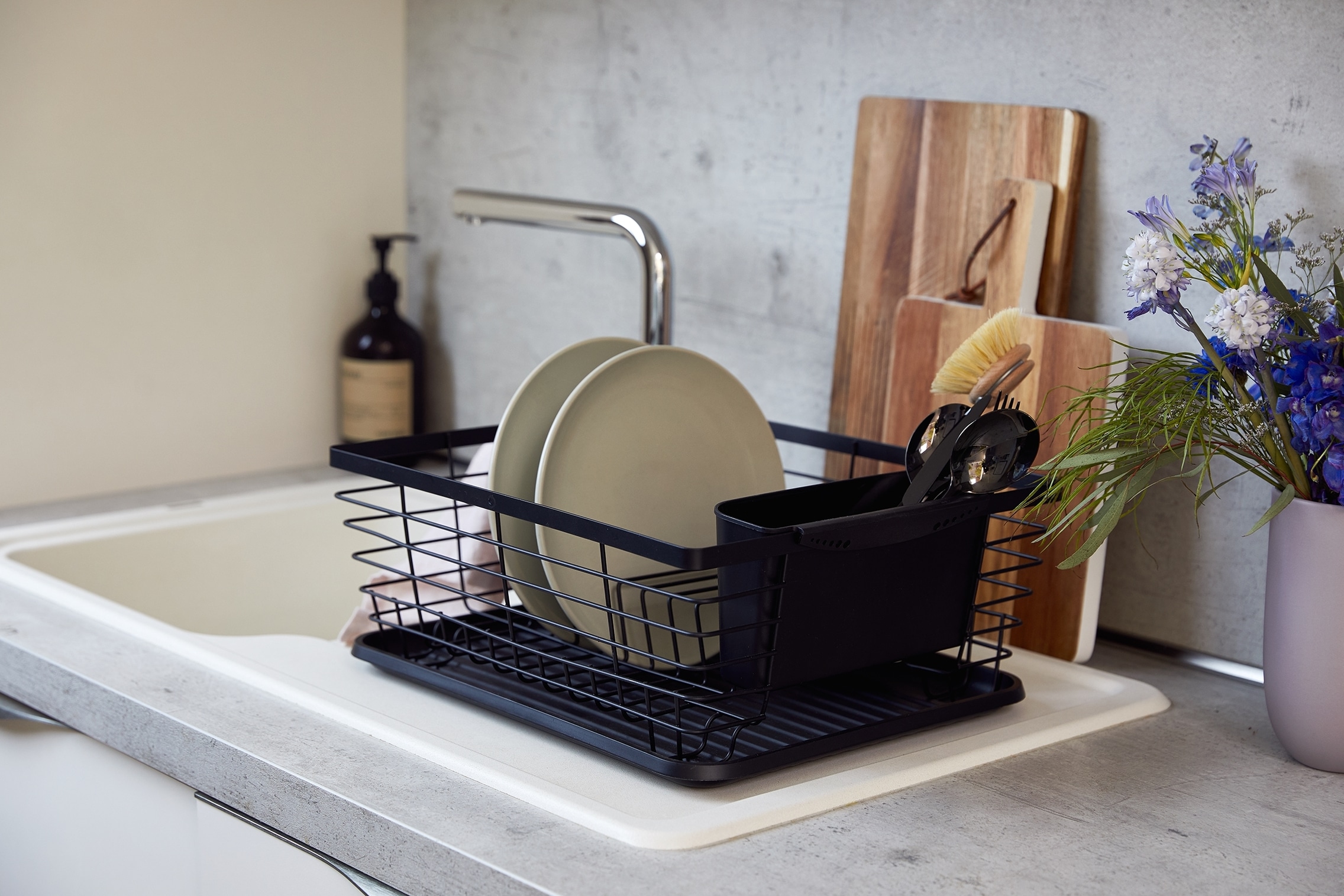 WENKO Trockenständer »Modell Drip« Abtropfgestell für Geschirr, mit Abtropfschale und Besteckkorb