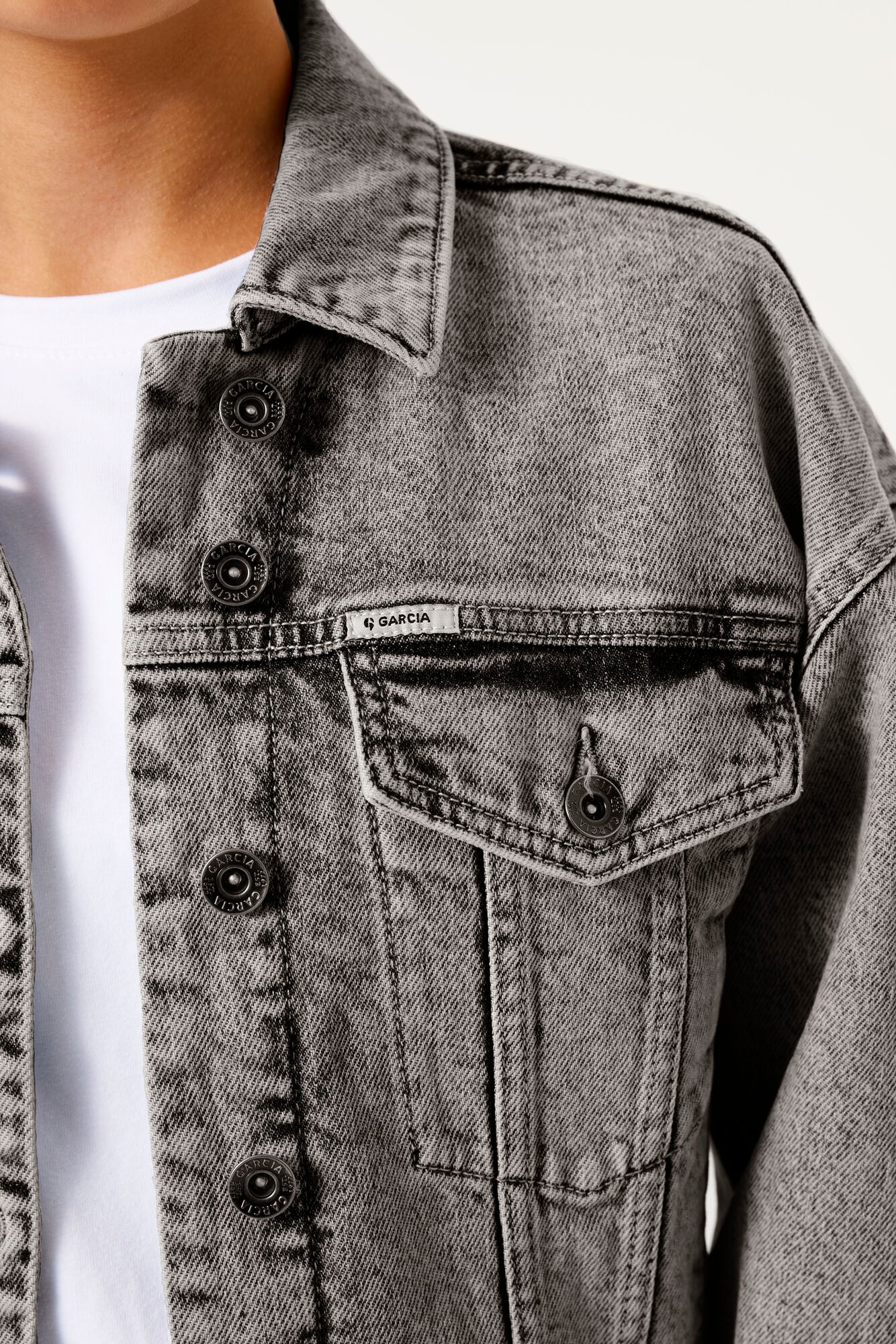 Garcia Jeansjacke ohne Kapuze mit Stretch und Knopfleiste