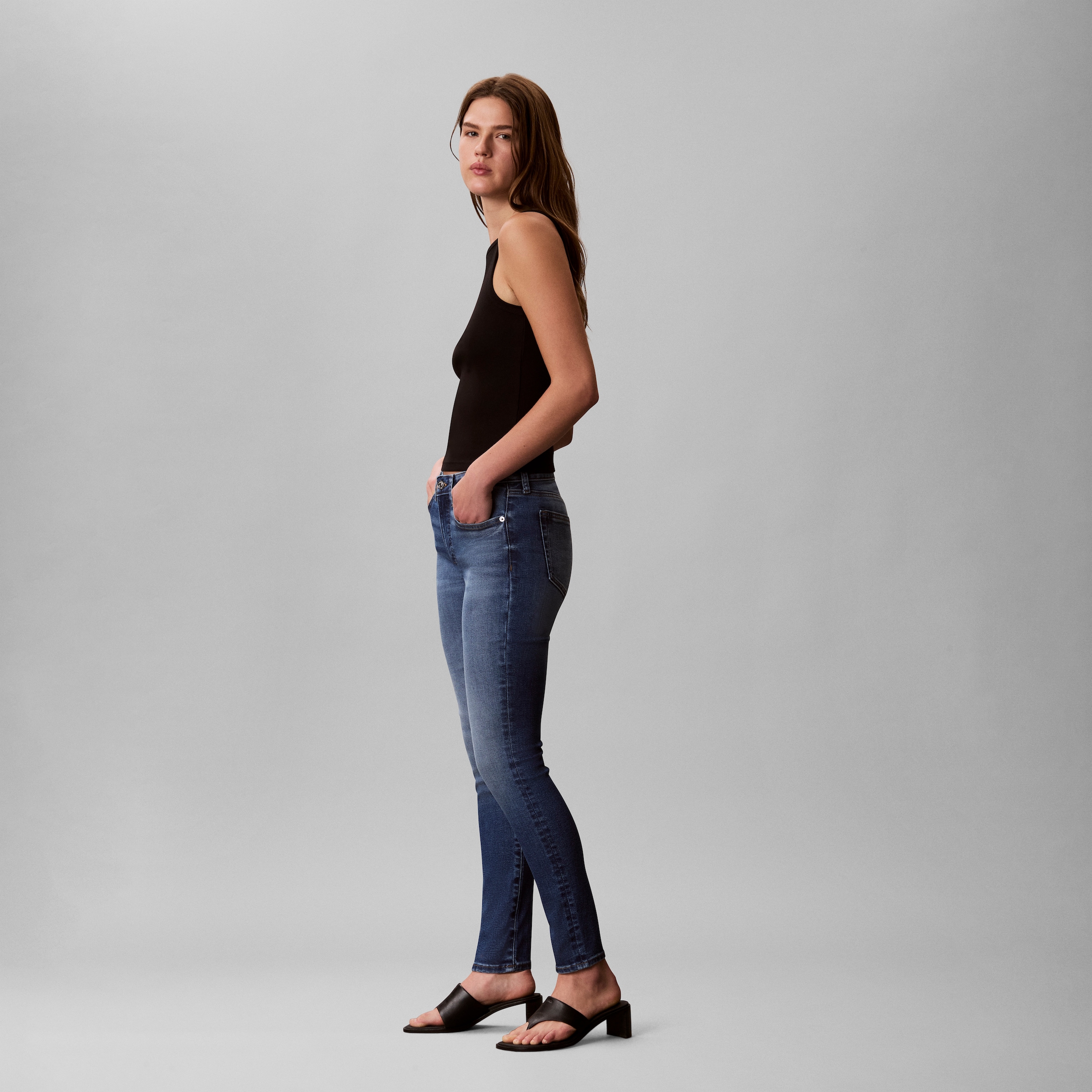 Calvin Klein Jeans skinny »MID RISE SKINNY INDIGO STATION« coupe skinny avec poches