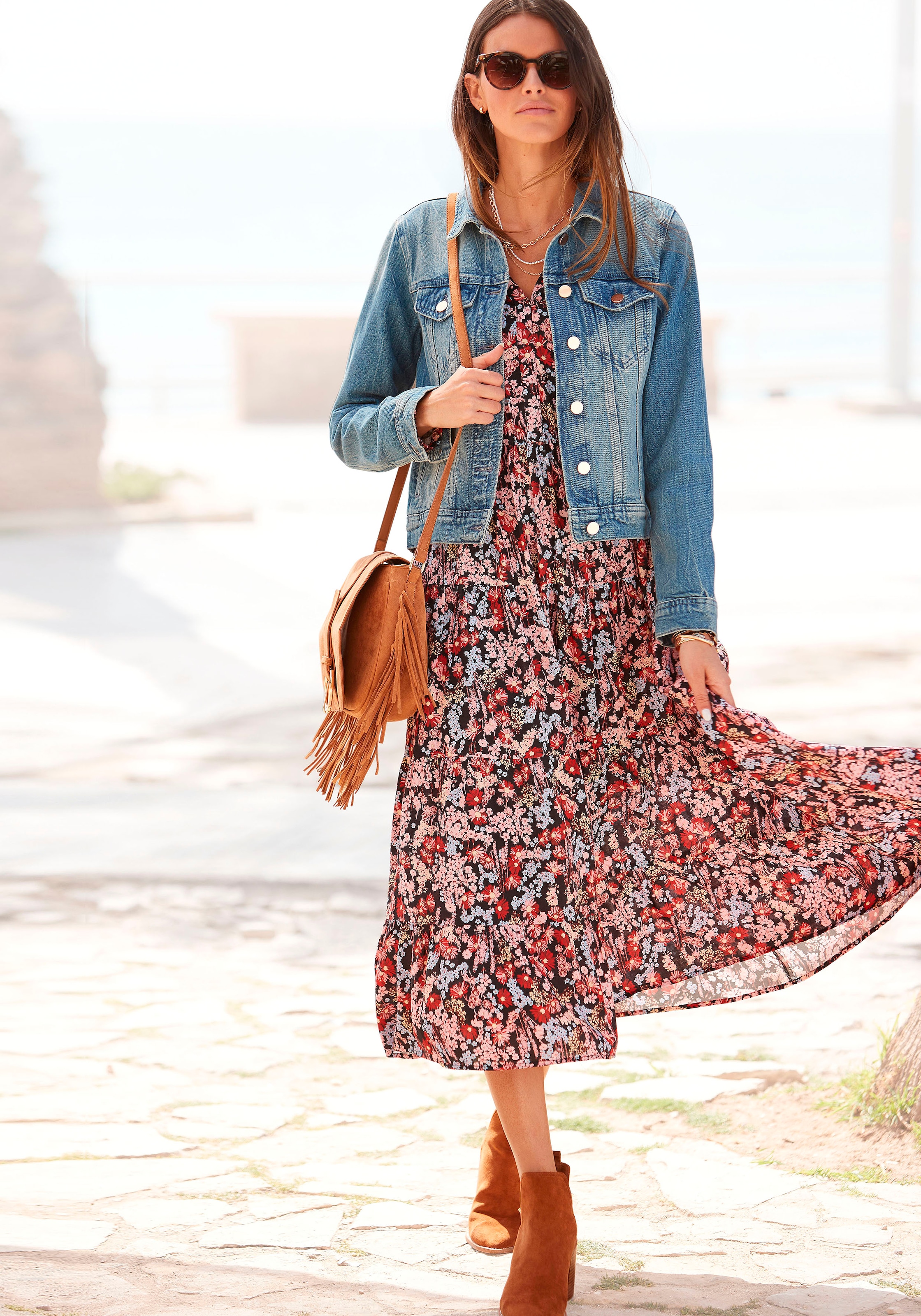 LASCANA Veste en jean mit zwei Pattentaschen, Denimjacke aus Baumwolle, Sommerjacke