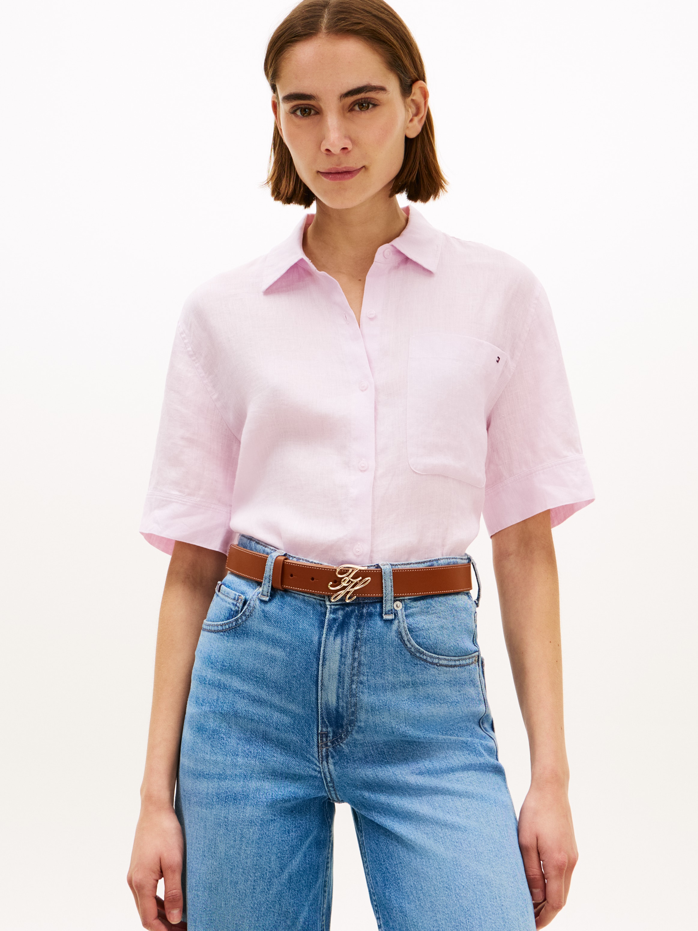 Tommy Hilfiger Blouse à manches courtes »ESS LINEN SHORT SLEEVE SHIRT« avec poche poitrine plaquée et broderie drapeau, lin pur