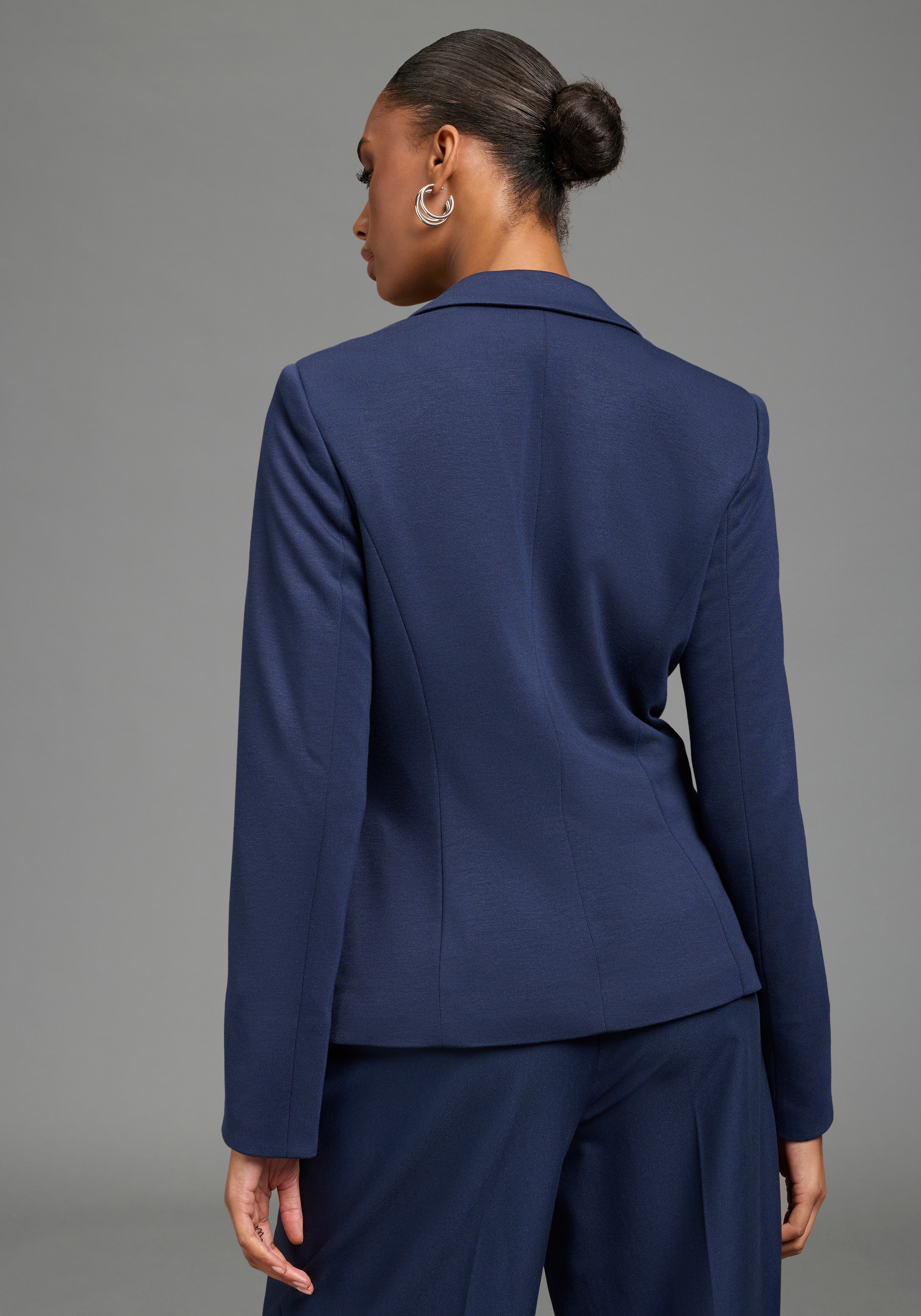 Bruno Banani Blazer court coupe longueur hanches, coupe ajustée, avec label de marque