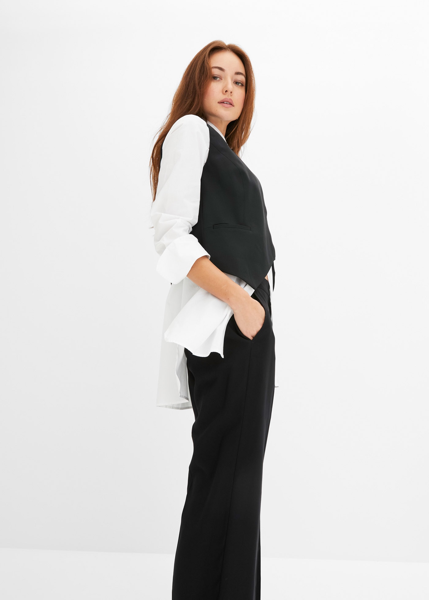 bonprix Pantalon en tissu »Leichte Marlenehose mit Viskose«  Marlenehose, Loose Fit, weites Bein, femininer Stil