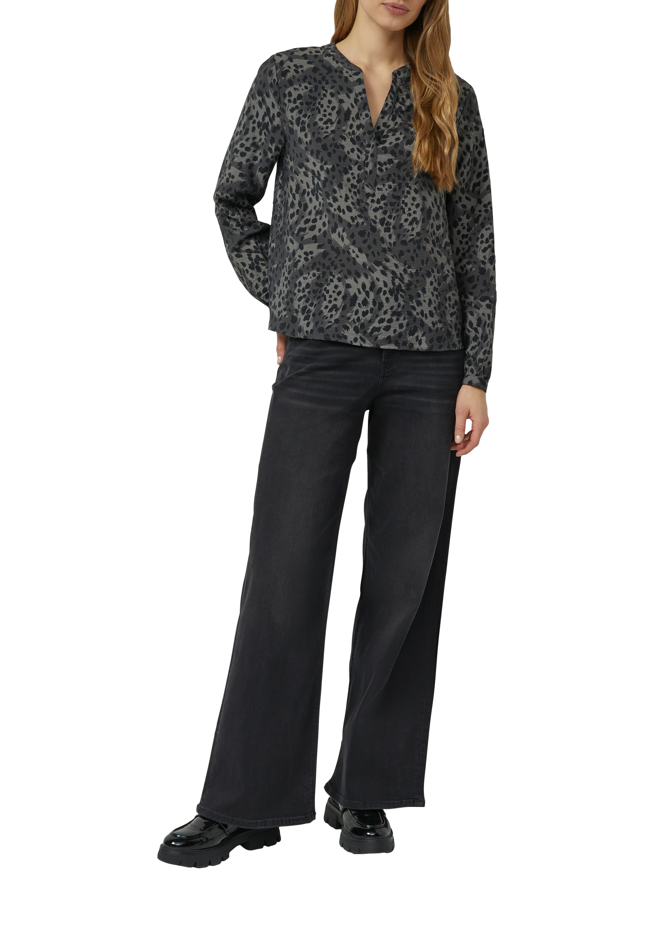 s.Oliver Blouse à manches longues mit All-Over Leo Print