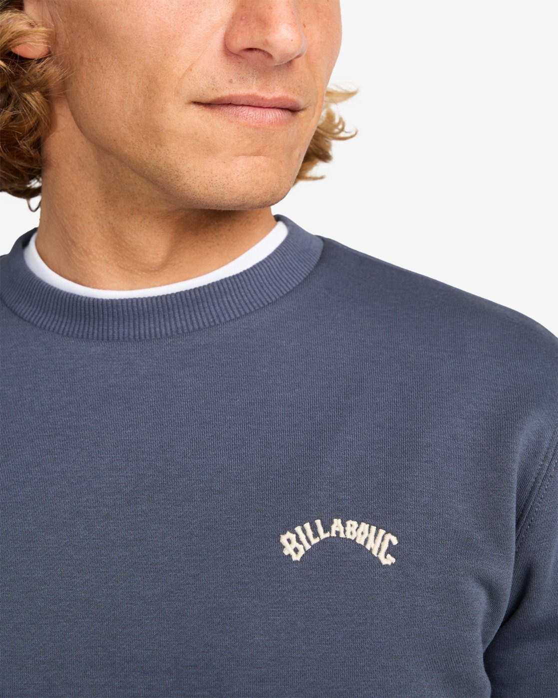 Billabong Sweatshirt »ARCH CR«, sportlicher Stil, aus Baumwolle und Polyester
